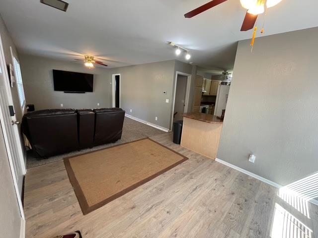 MLS #251106