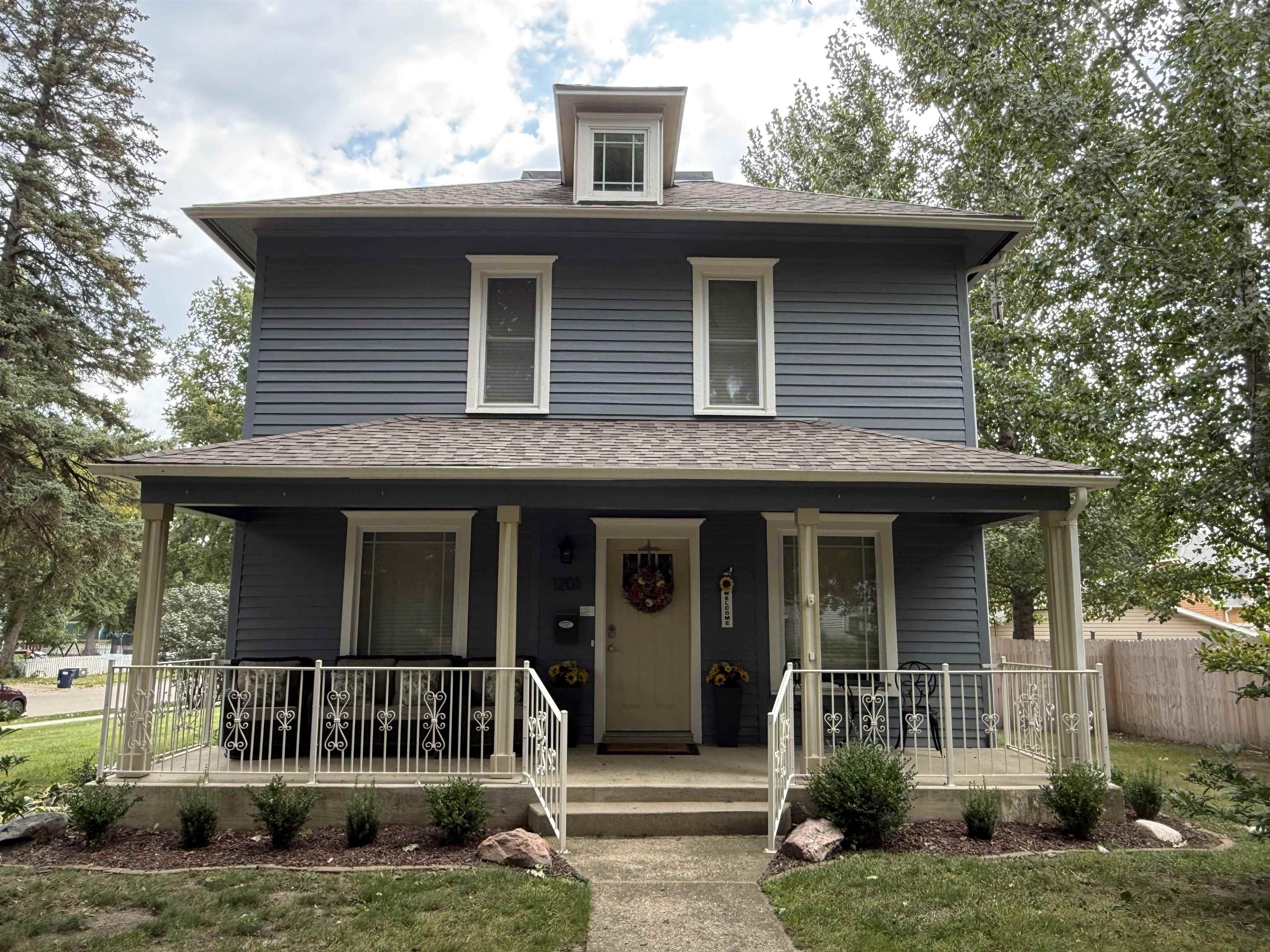 1201 Ithaca Avenue, Spirit Lake, IA 51360 
