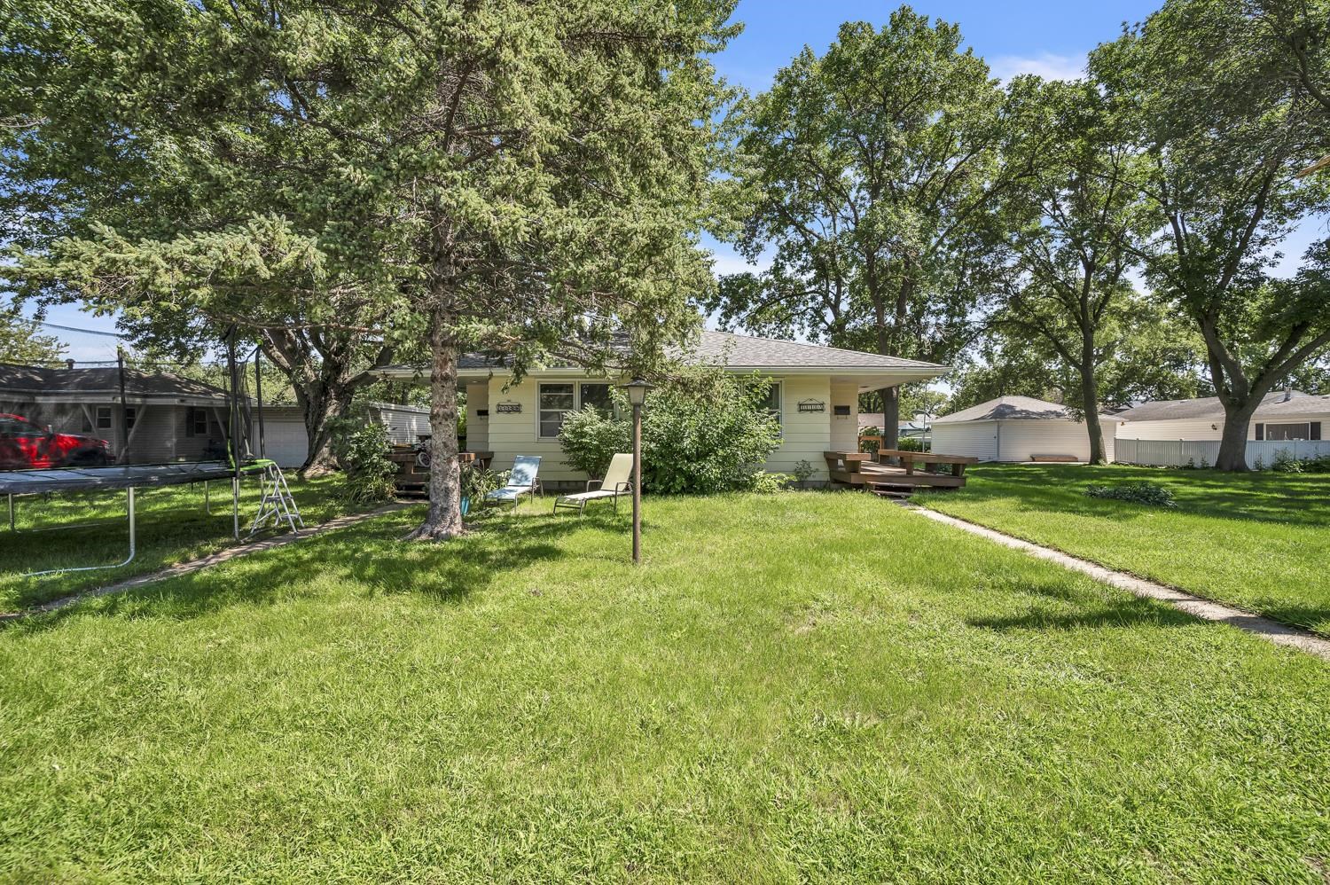 MLS #251110