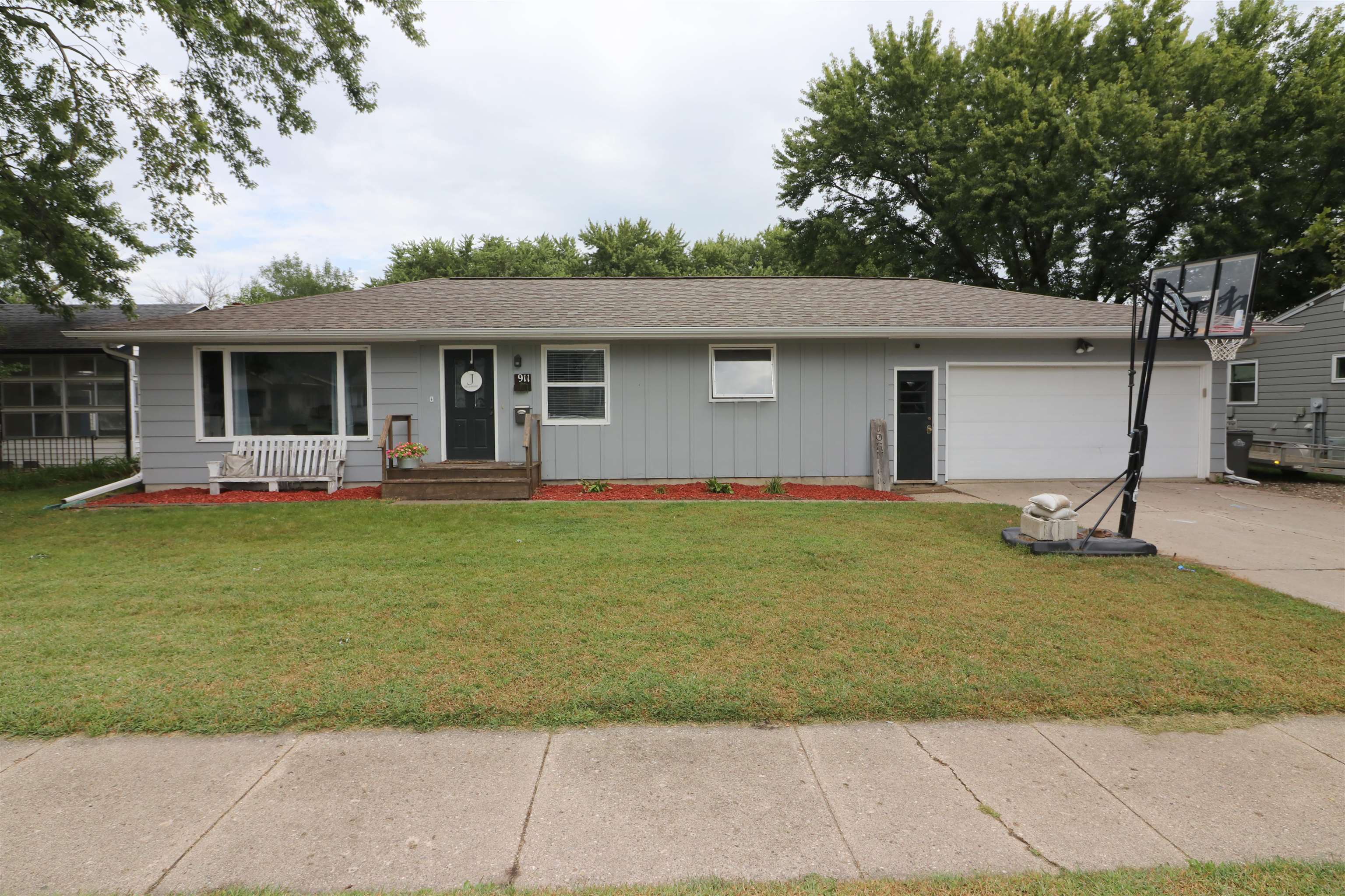 911 11 Street, Spencer, IA 51301 