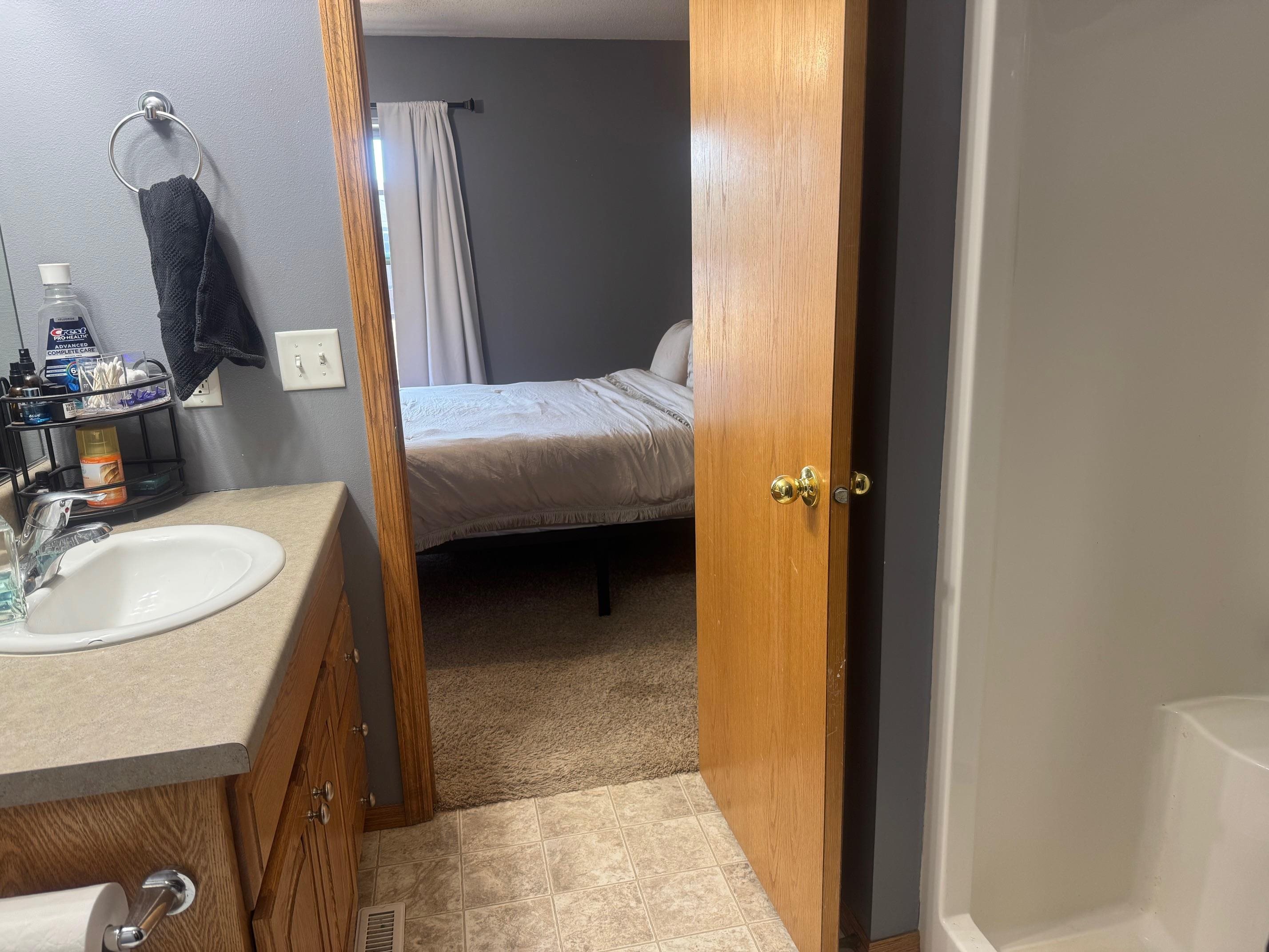 MLS #251117