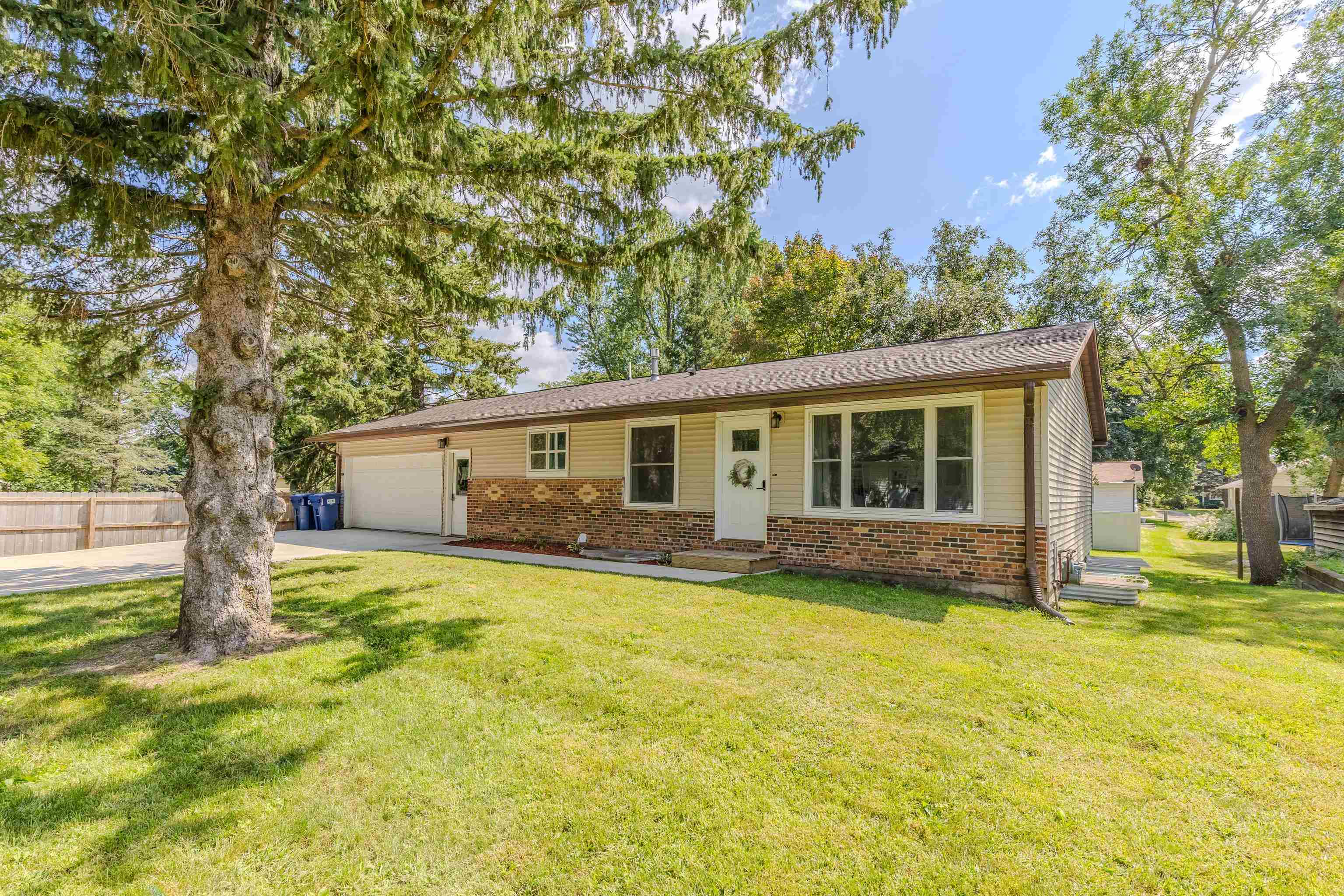 MLS #251124