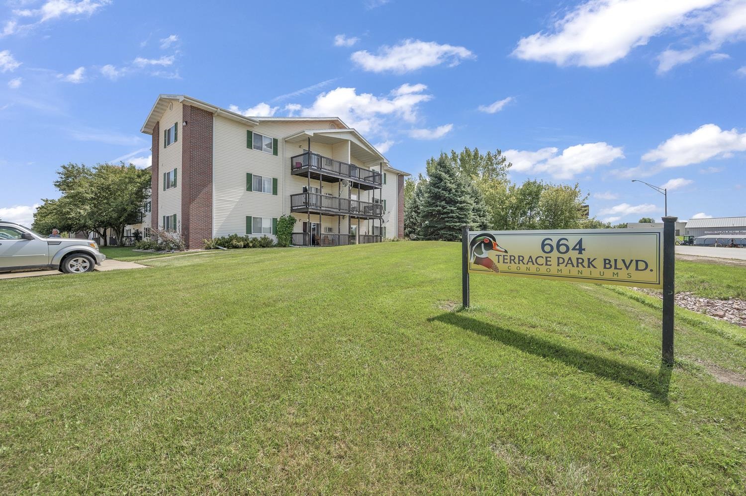 664 Terrace Park Boulevard #6, Milford, IA 51351 