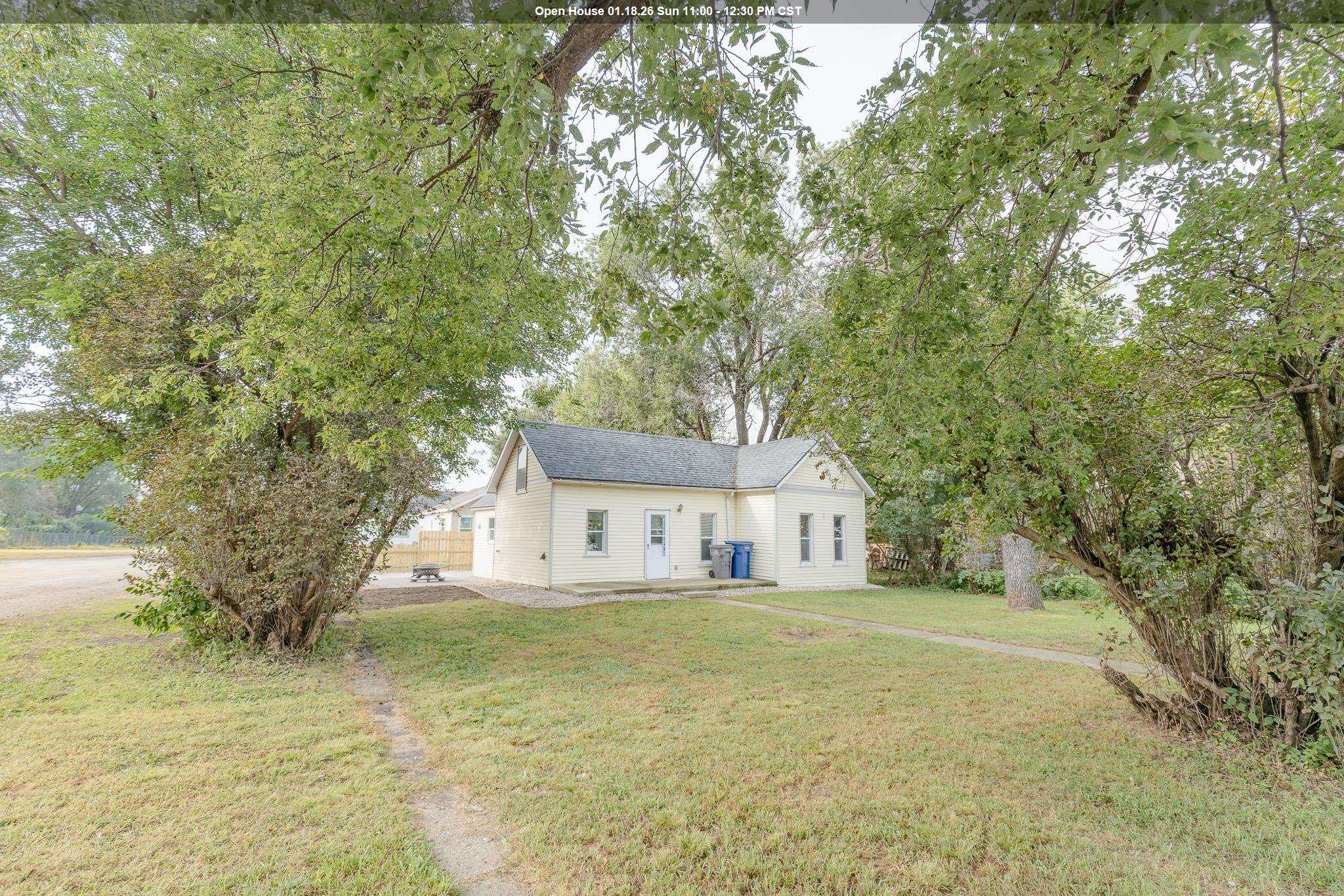 402 E Park St, Spencer, IA 51301 