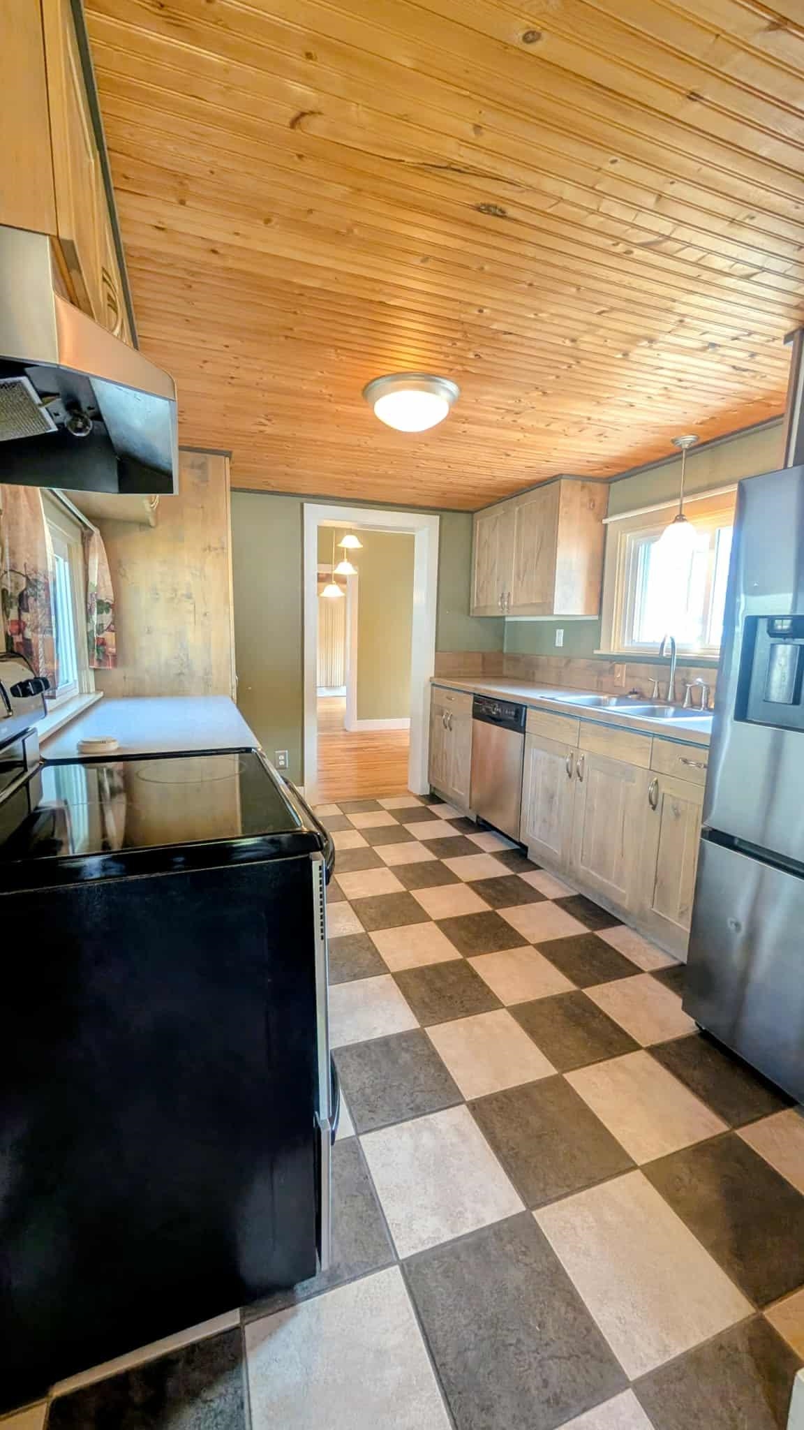 MLS #251142