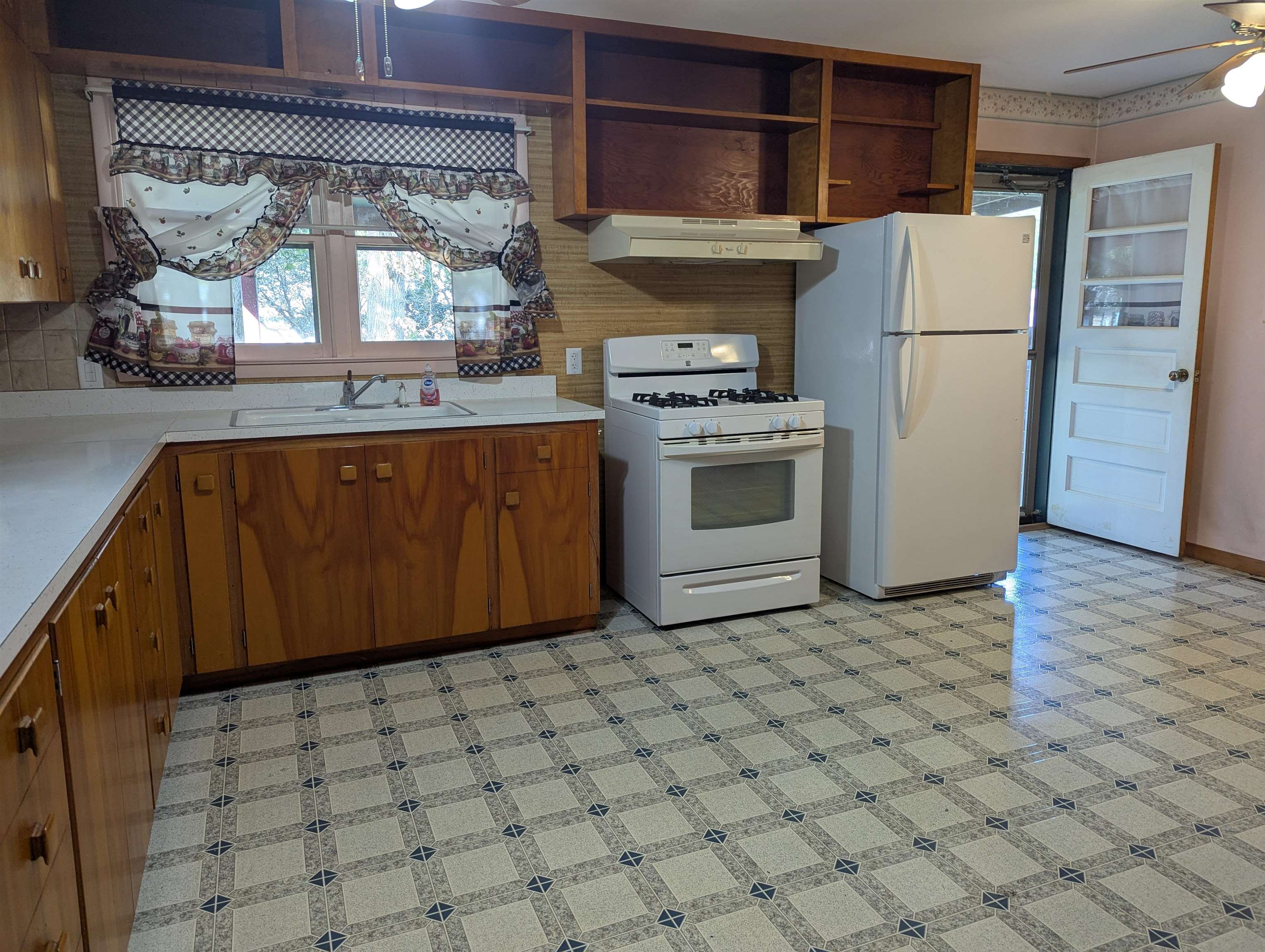 MLS #251158