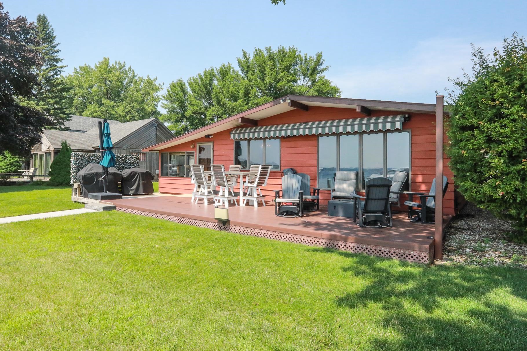 15159 215th Avenue, Spirit Lake, IA 51360 
