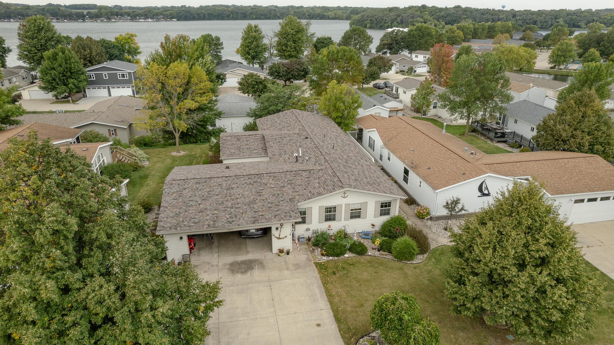 1301 Wood Duck Rd., Arnolds Park, IA 51331 