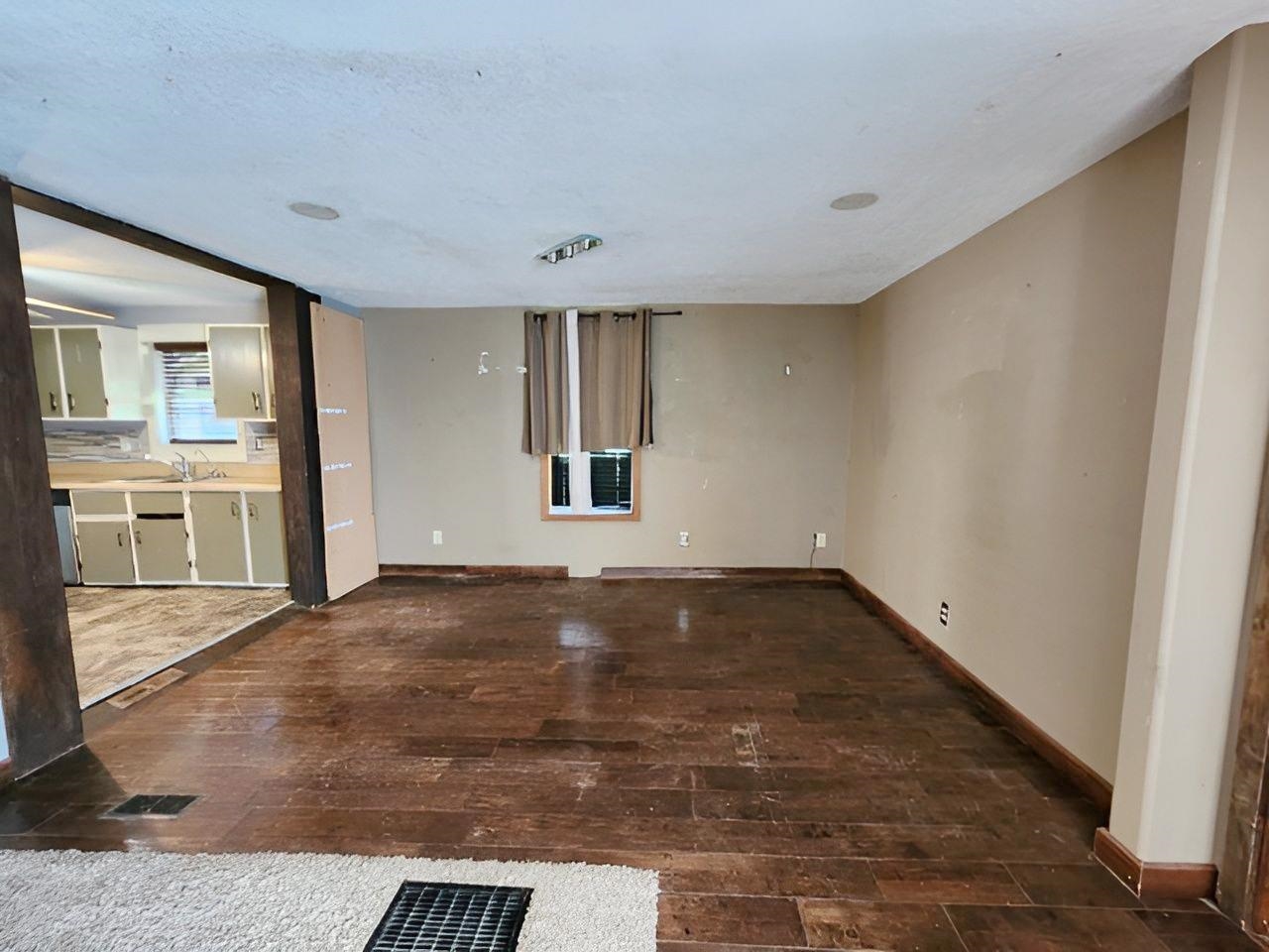 MLS #251209
