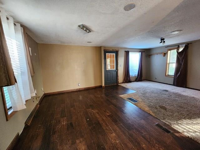 MLS #251209