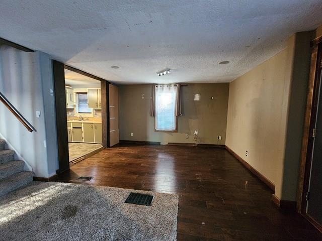 MLS #251209