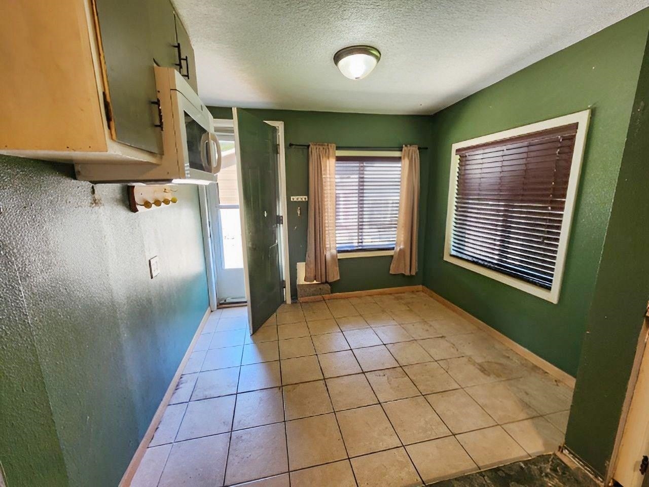 MLS #251209