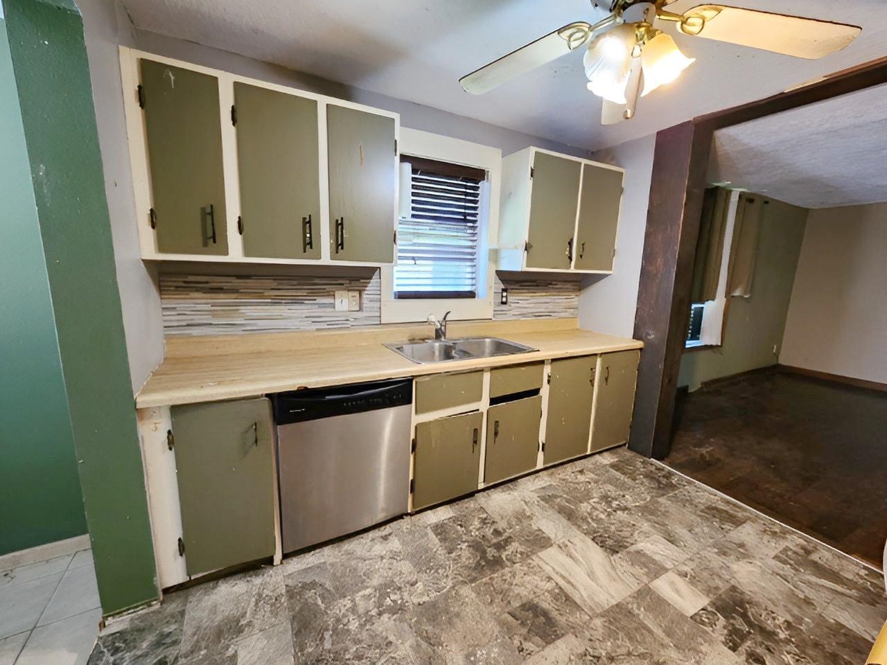 MLS #251209