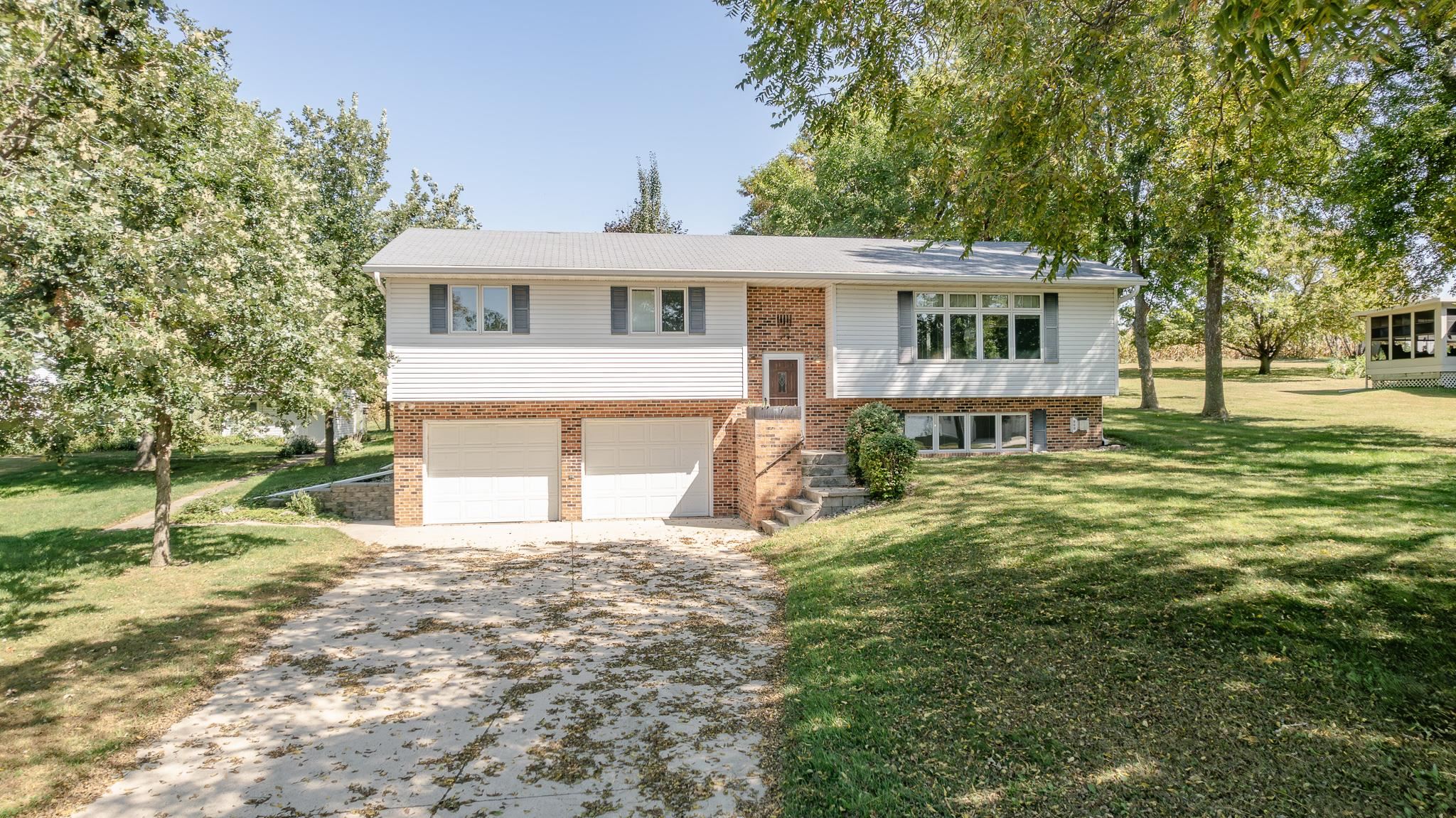 15468 250th Ave, Spirit Lake, IA 51360 