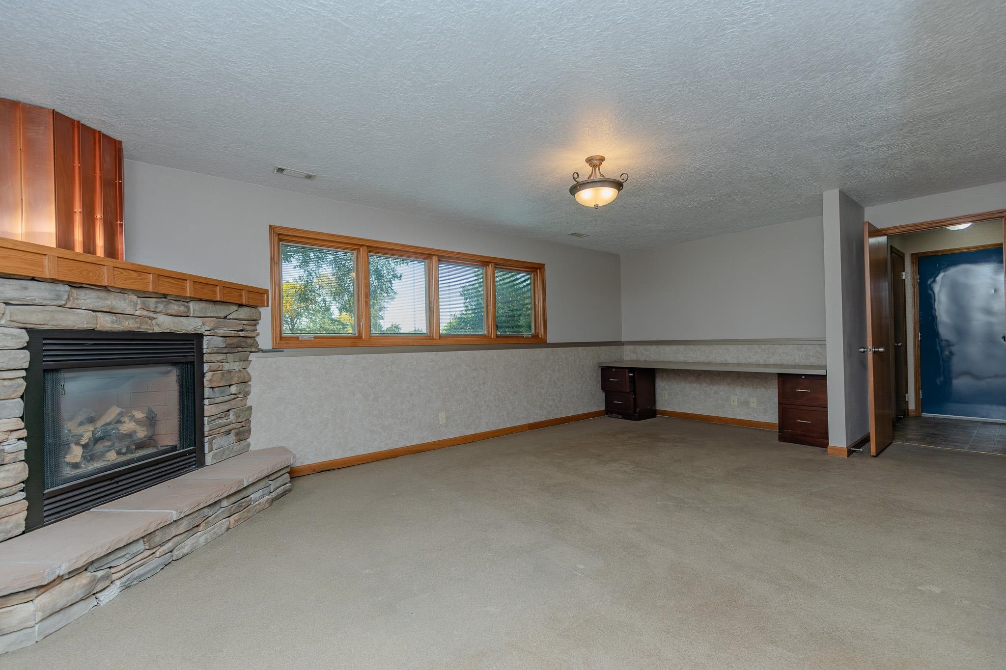 MLS #251215