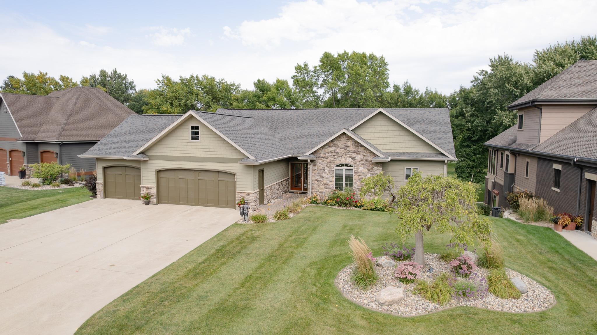 932 Emerald Pines Dr., Arnolds Park, IA 51331 