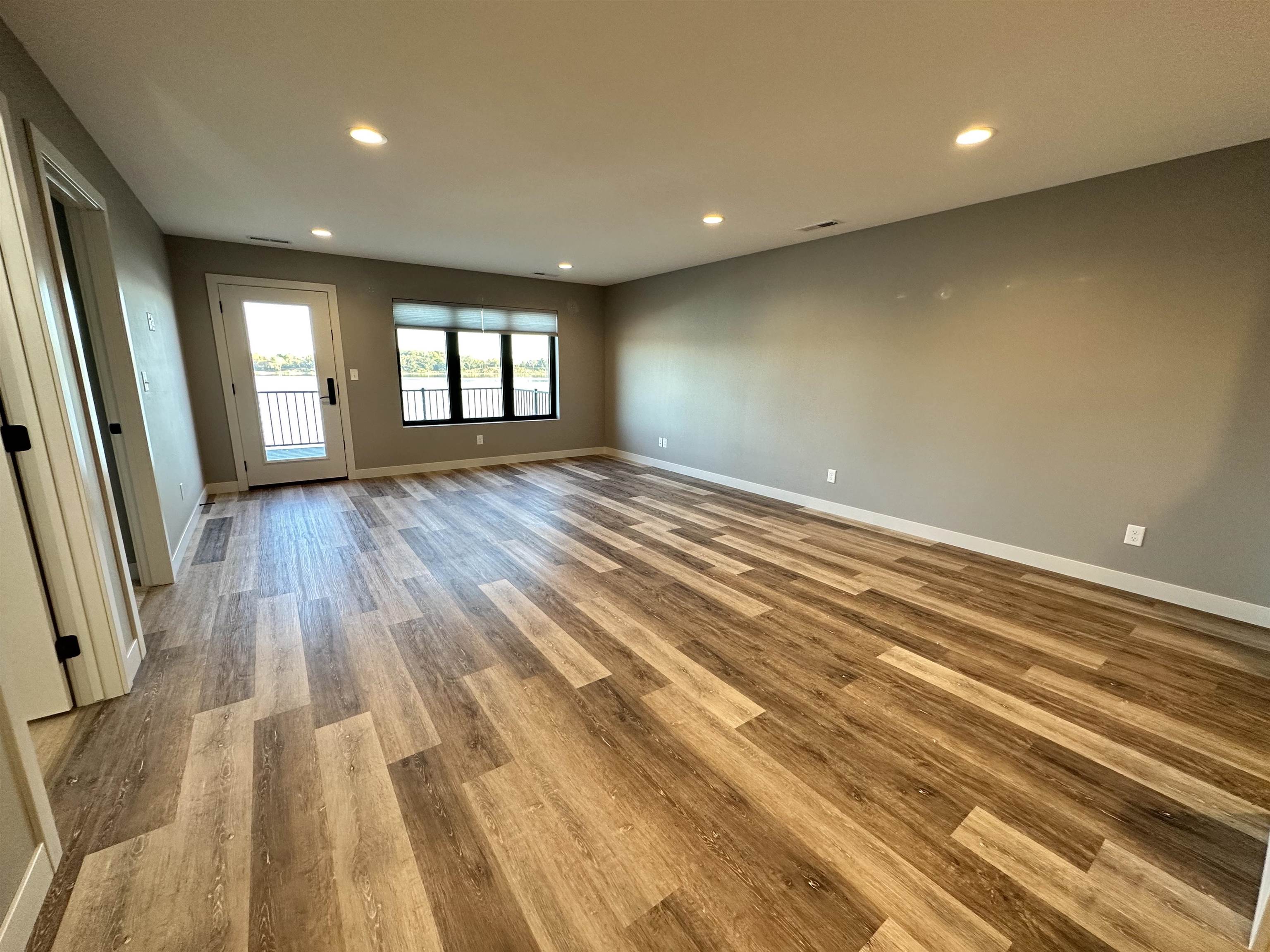 MLS #251225