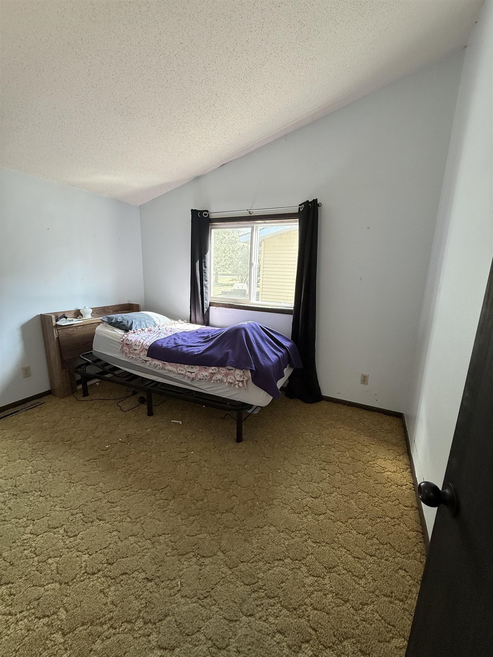MLS #251227