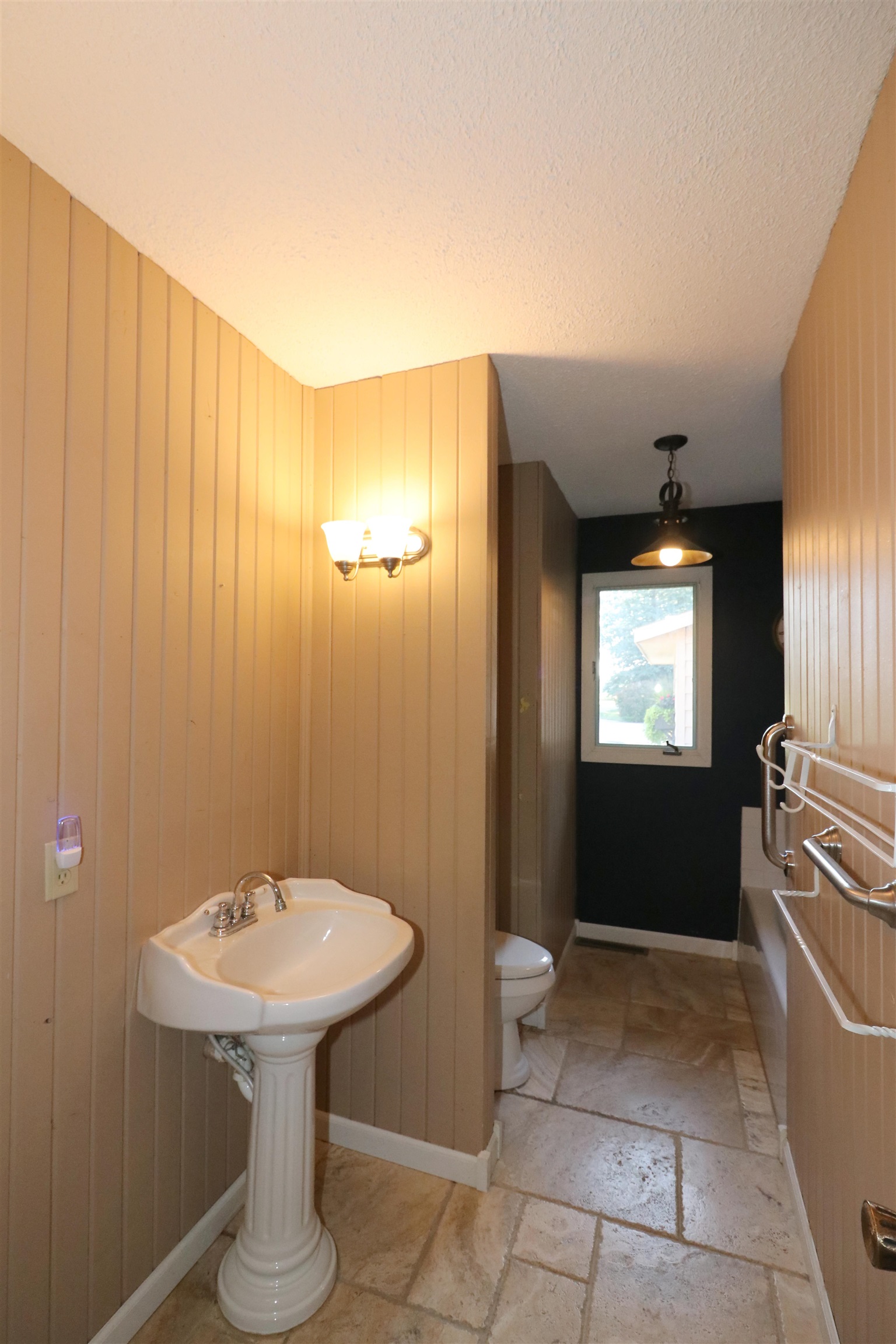 MLS #251228
