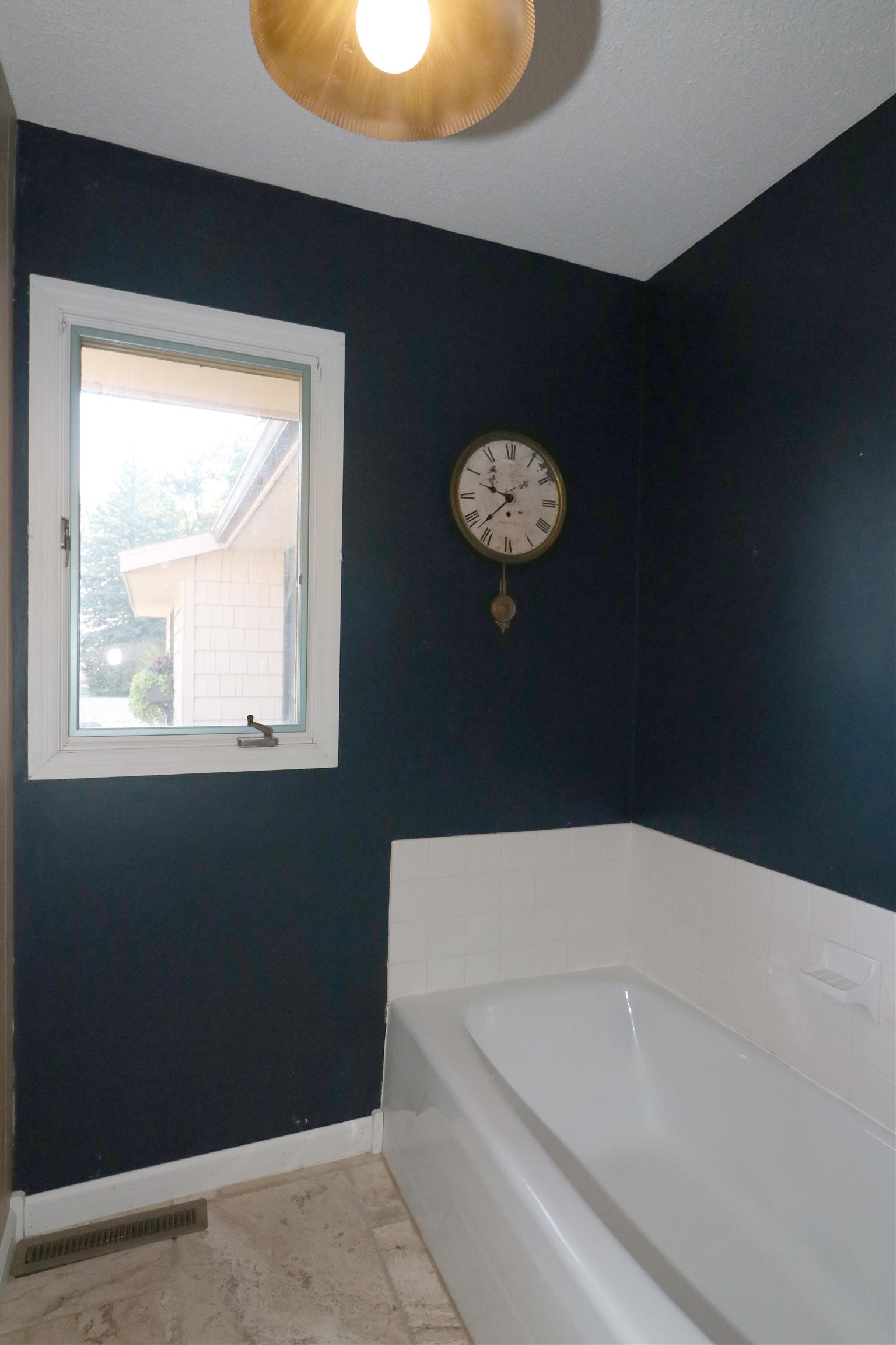 MLS #251228