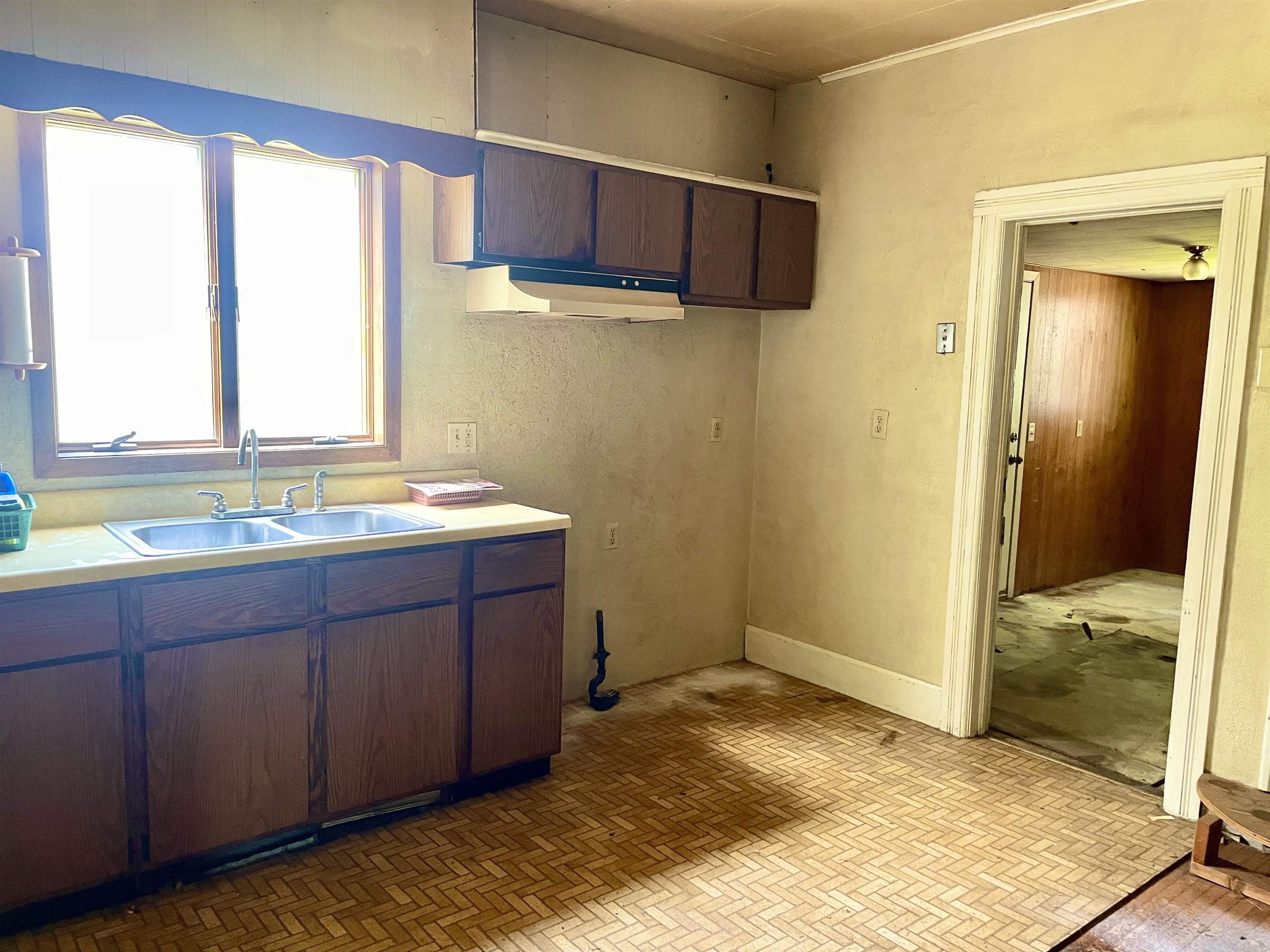 MLS #251246