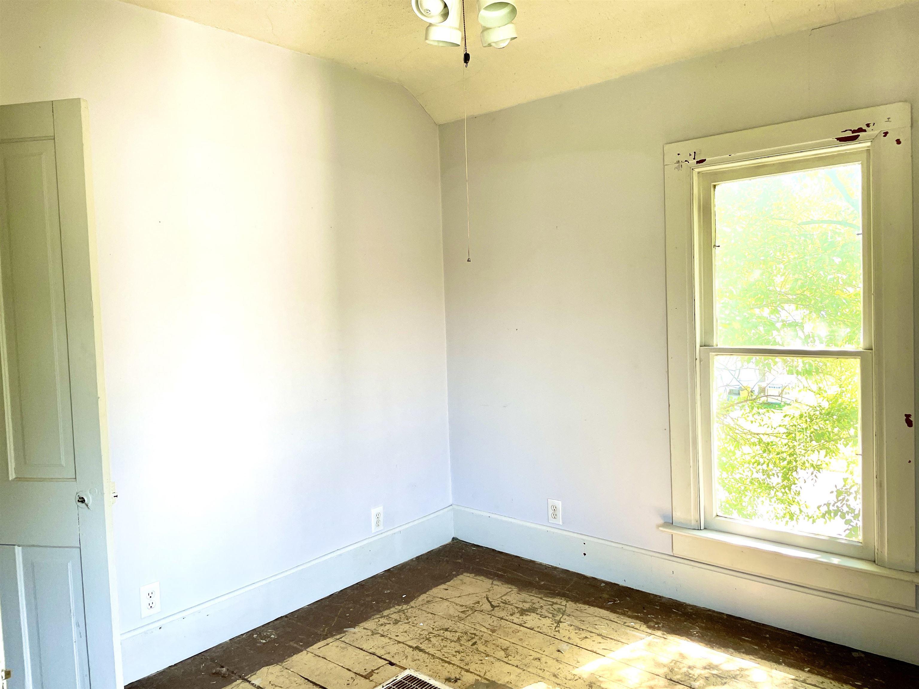 MLS #251246