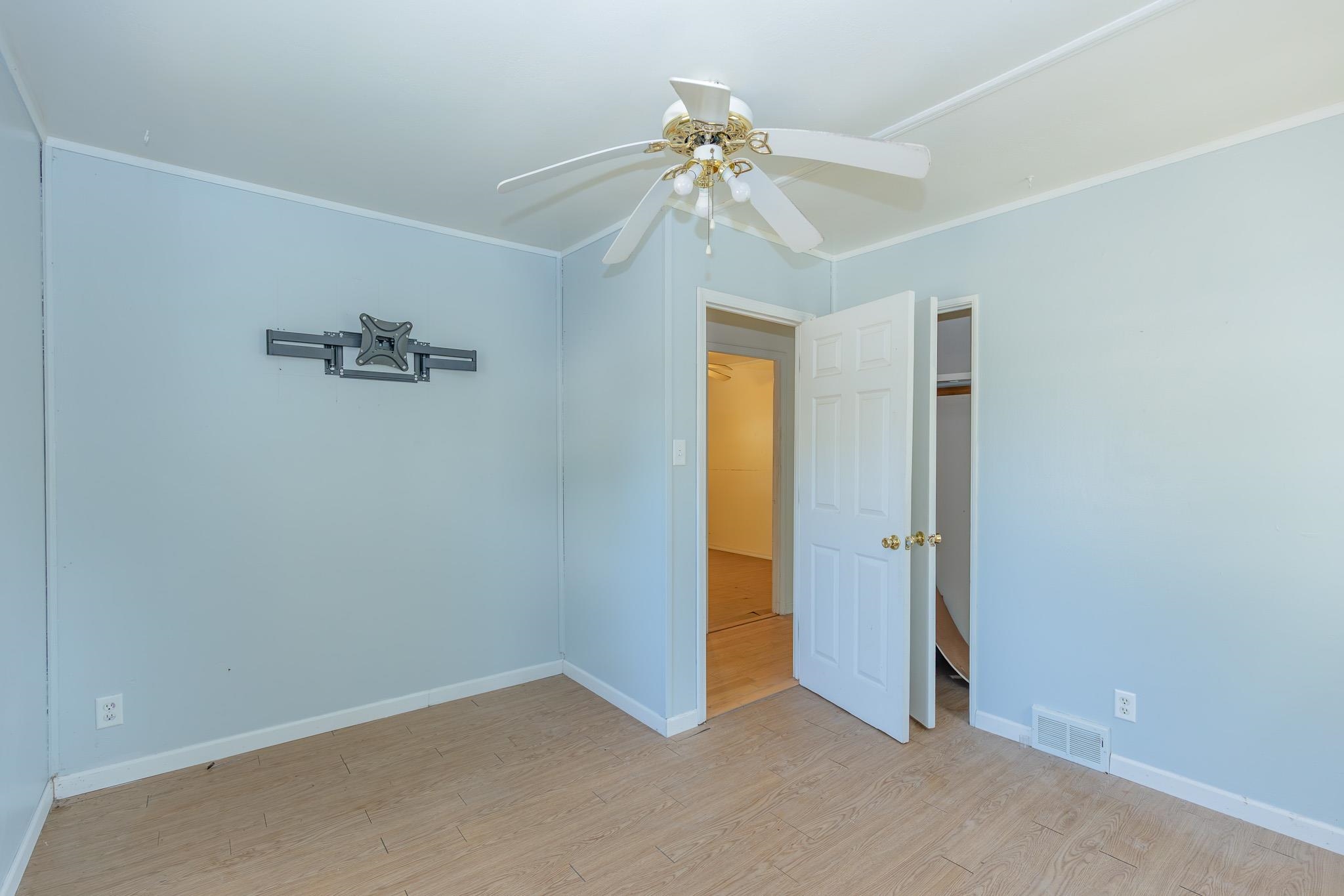 MLS #251260