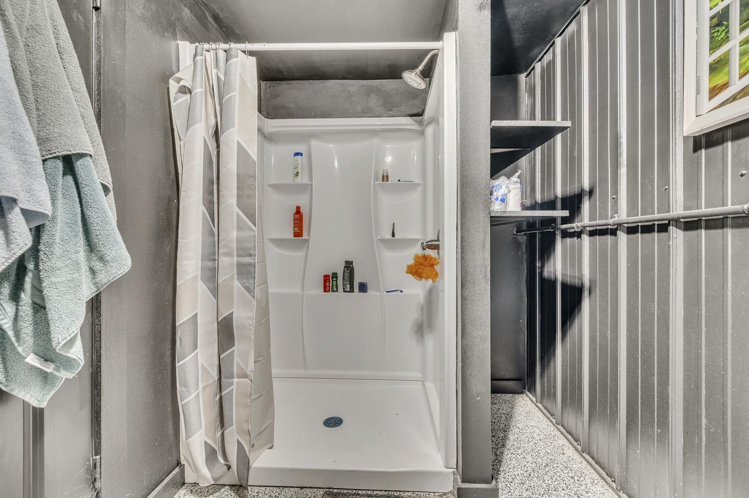 MLS #251280