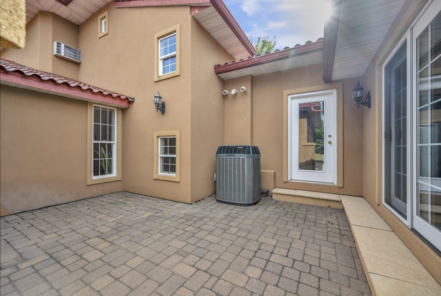 MLS #251288