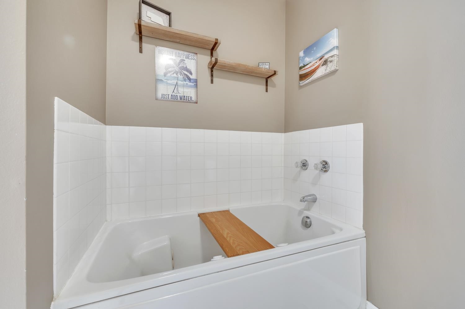 MLS #251308