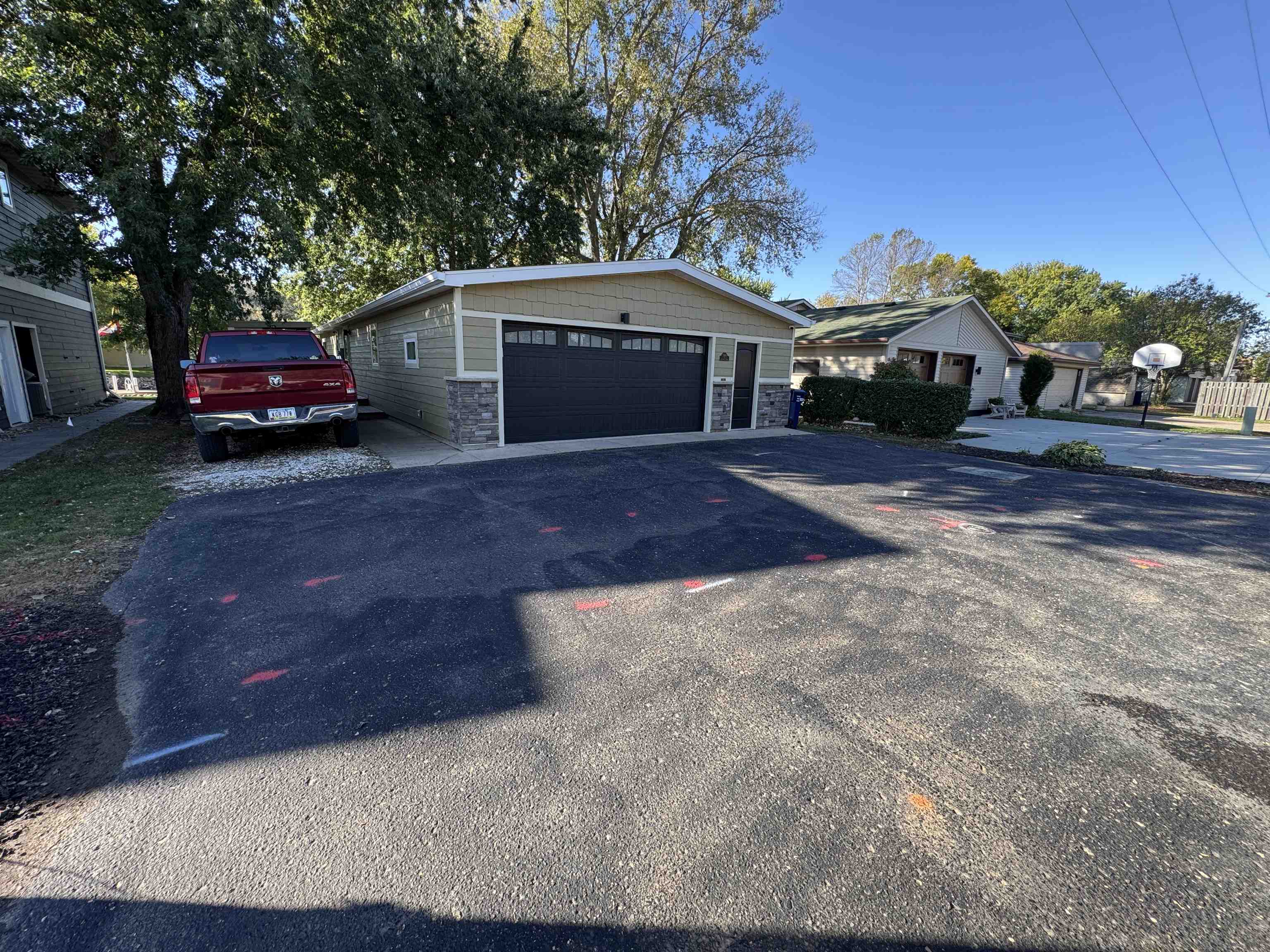 MLS #251327