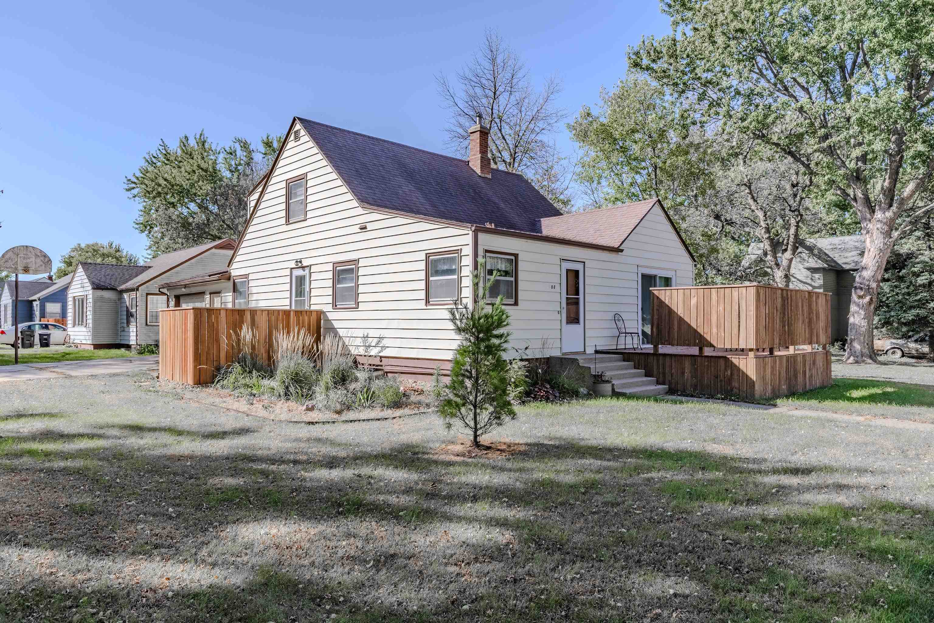 408 Avenue D, Lake Park, IA 51347 