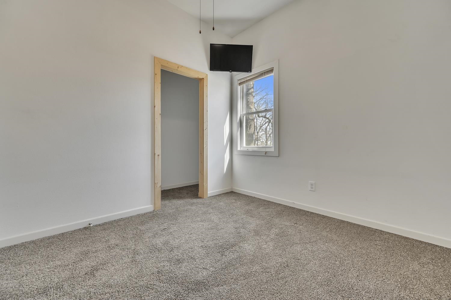 MLS #251347