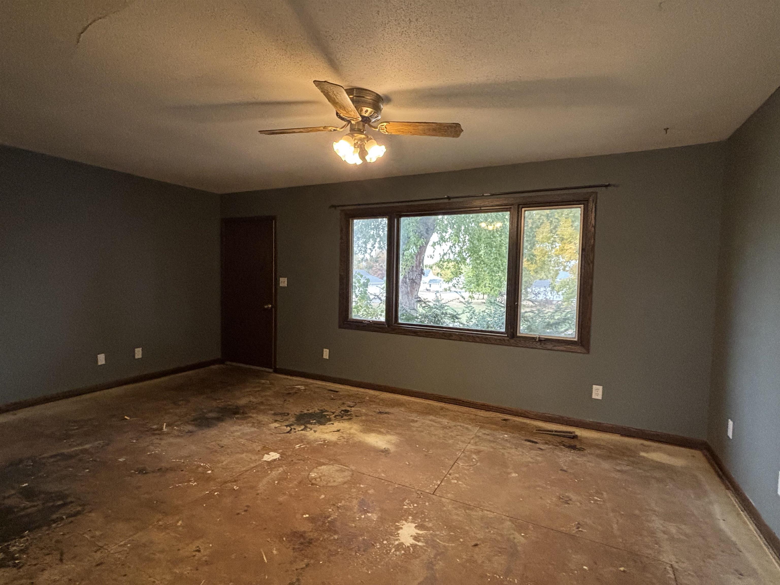 MLS #251368