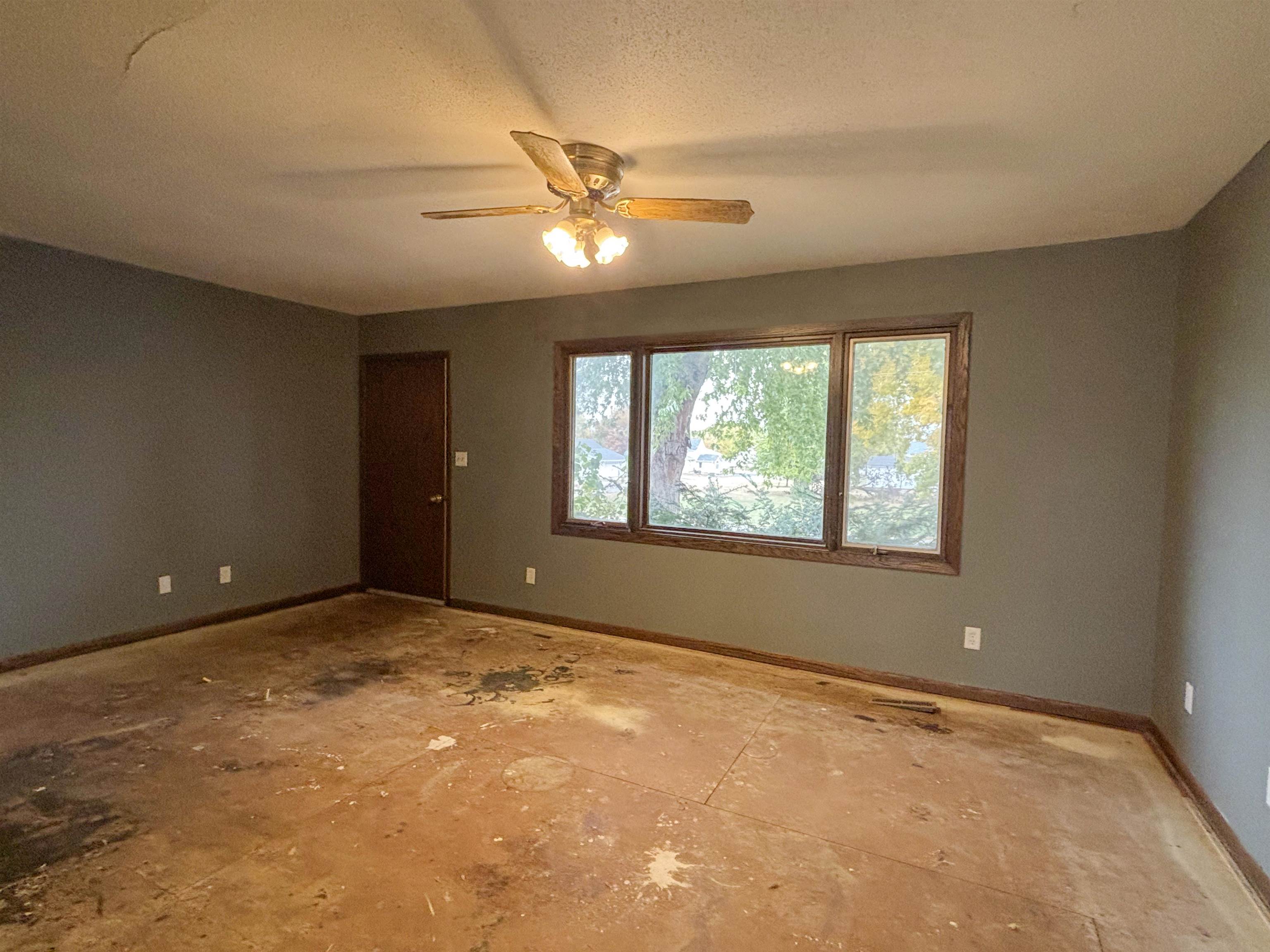 MLS #251368