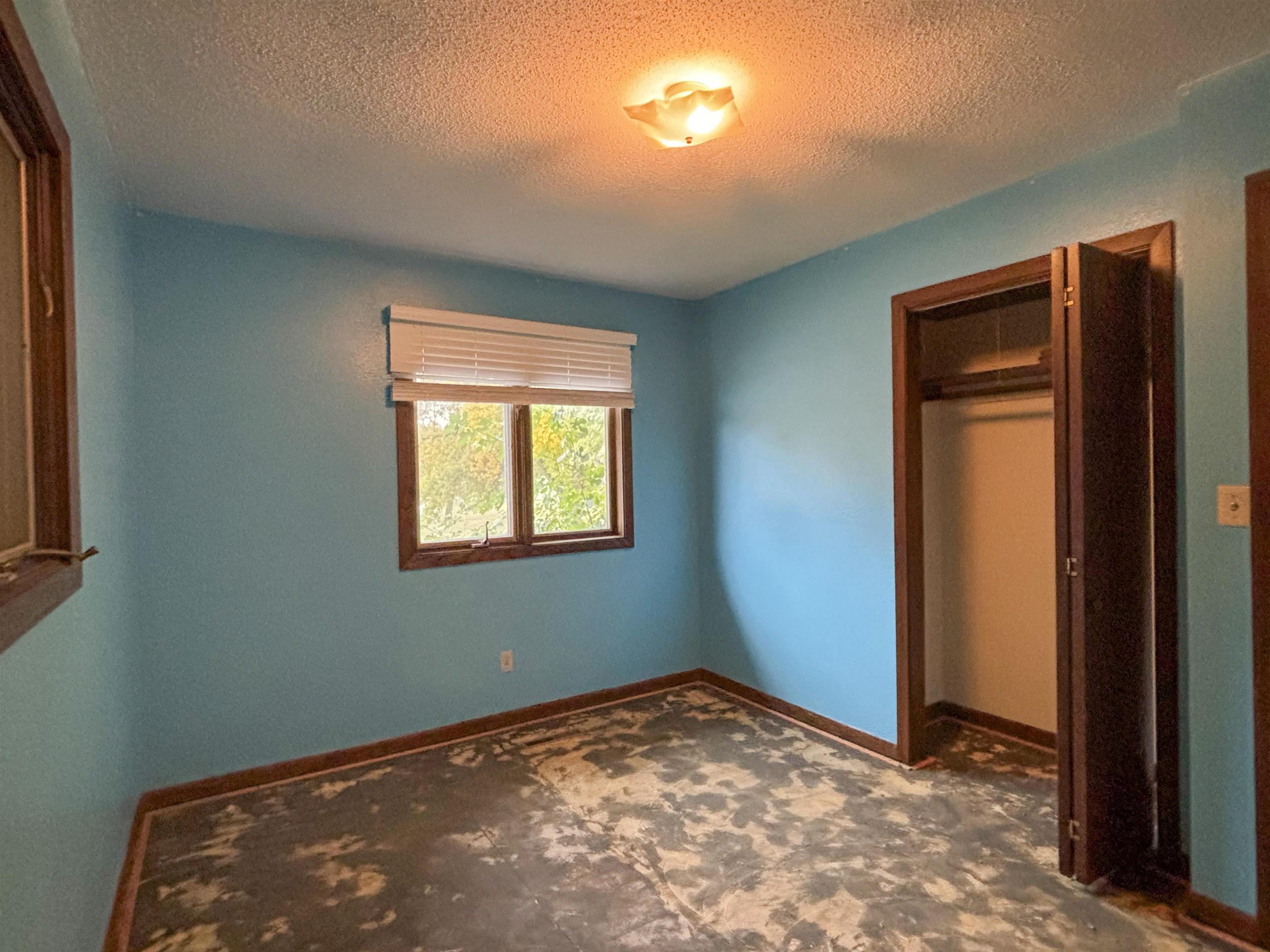 MLS #251368