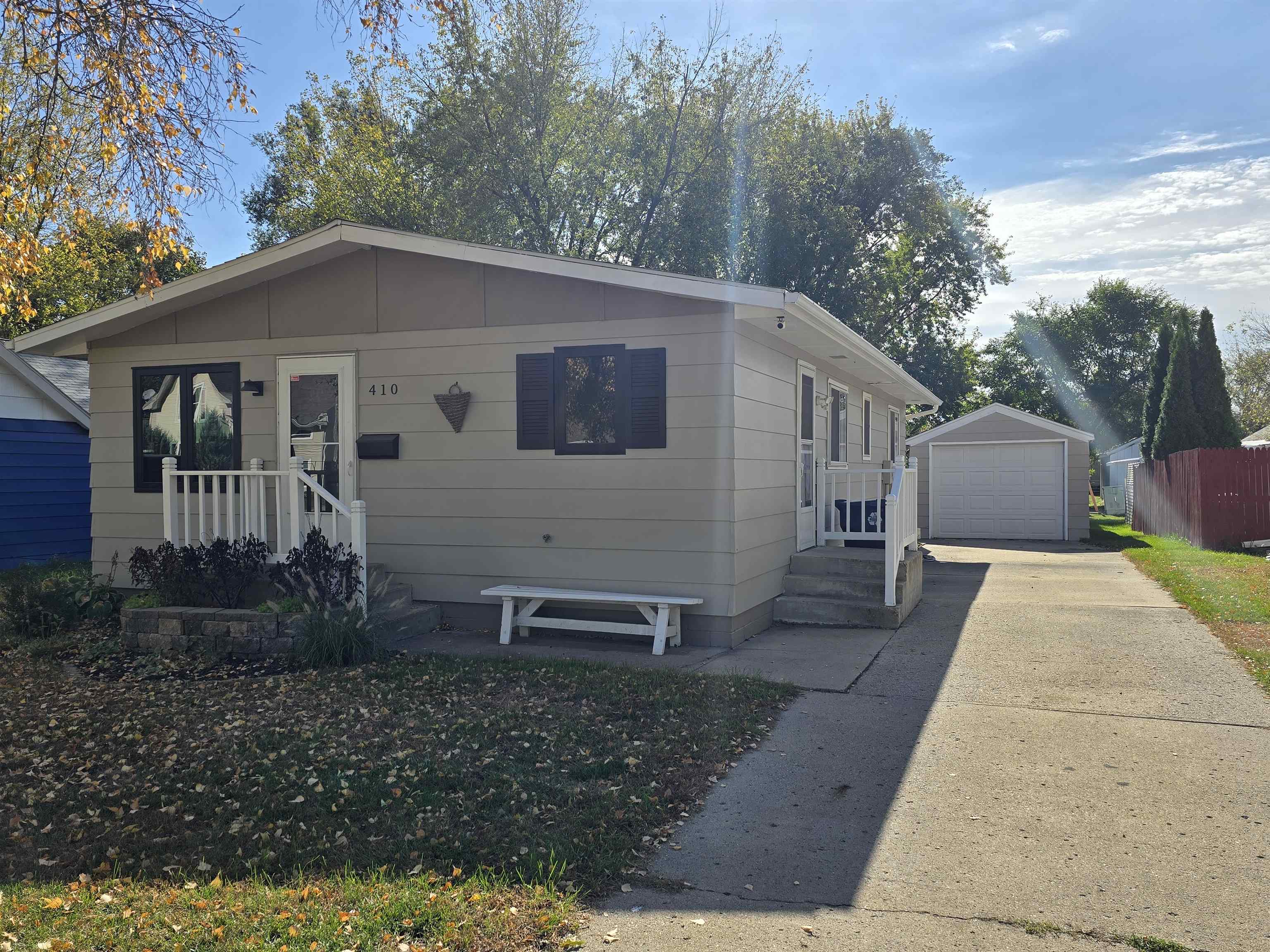 MLS #251381