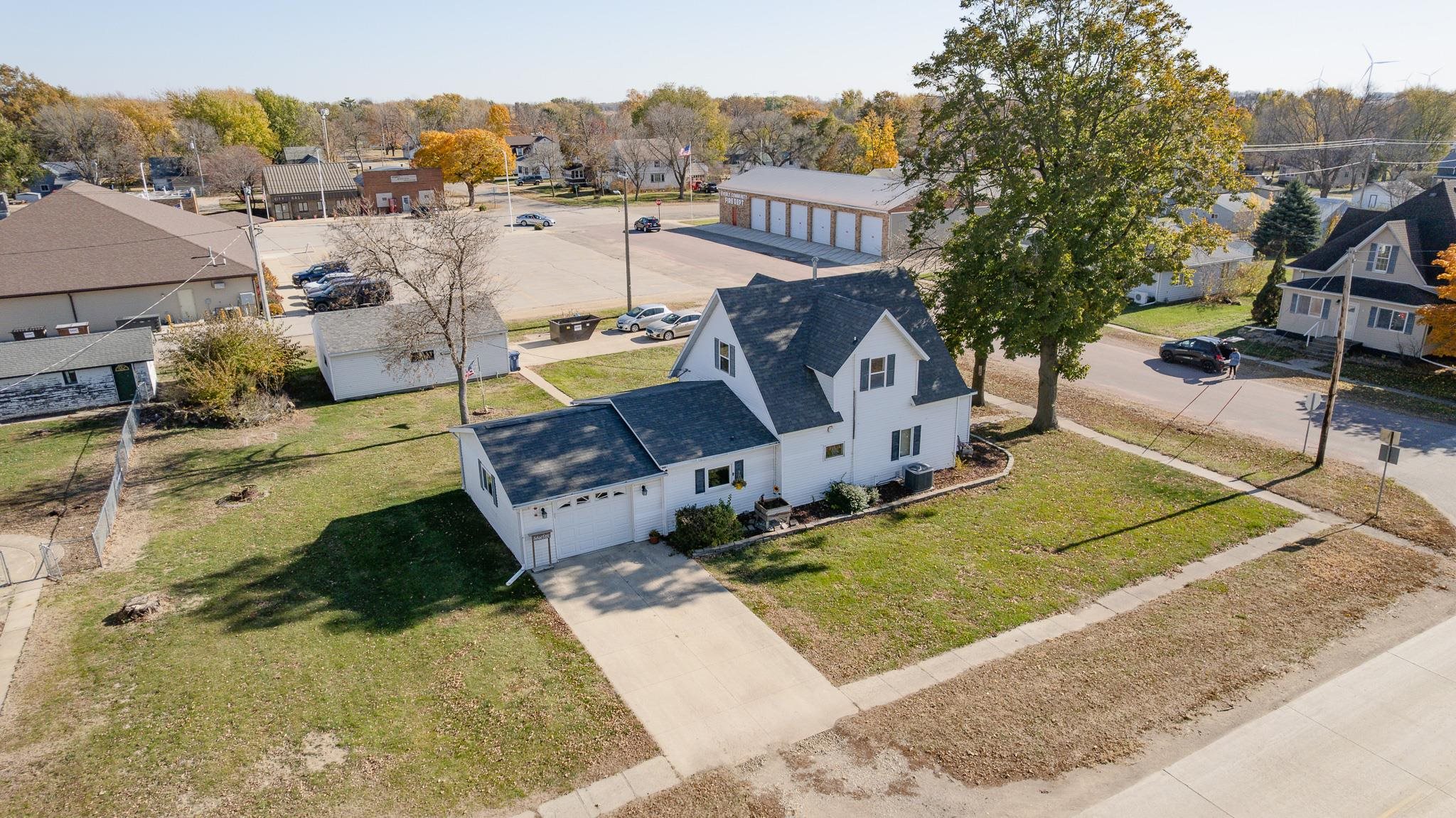 105 2nd Street, Everly, IA 51338 