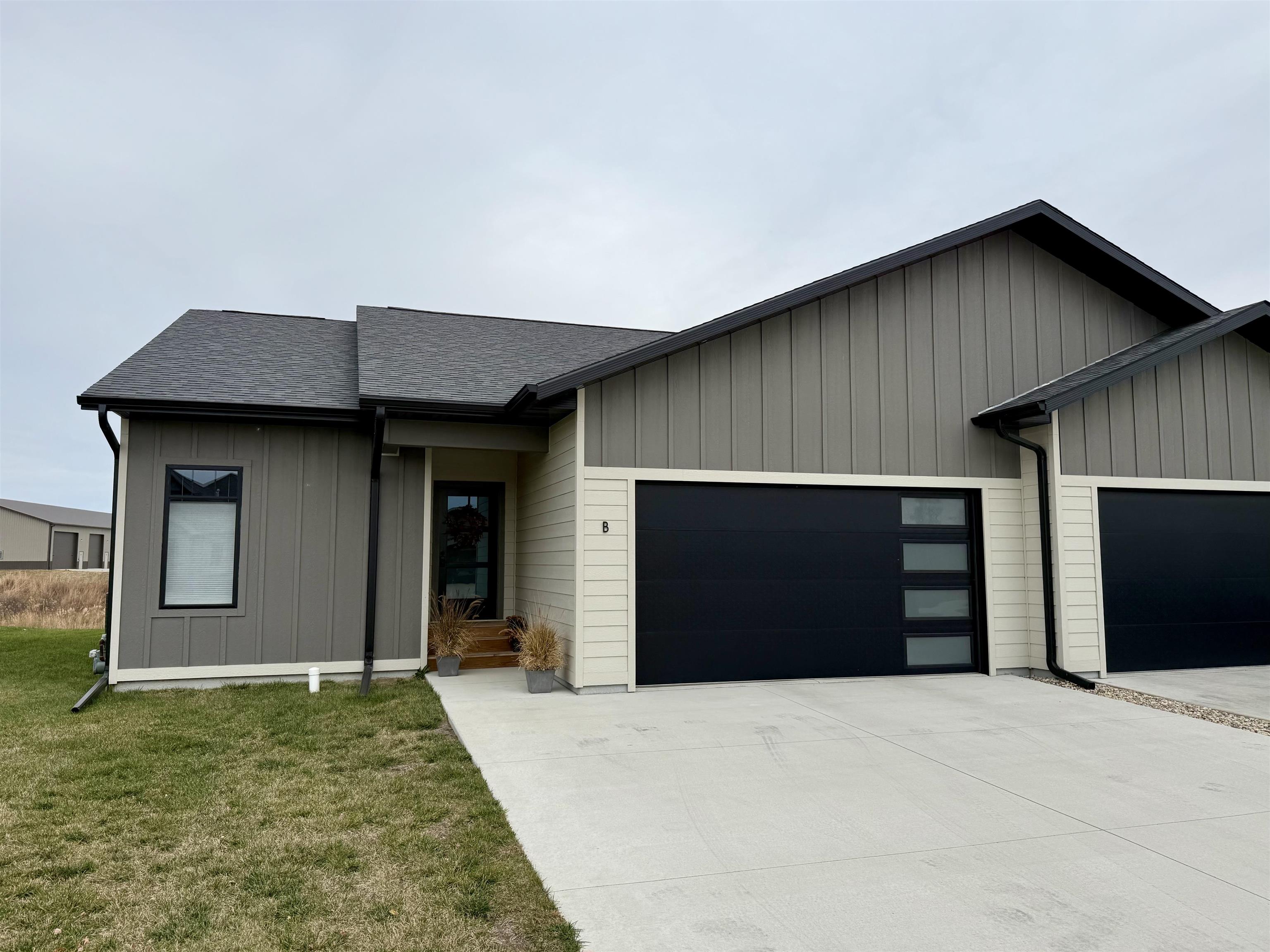 1940 35th Street #B, Spirit Lake, IA 51360 