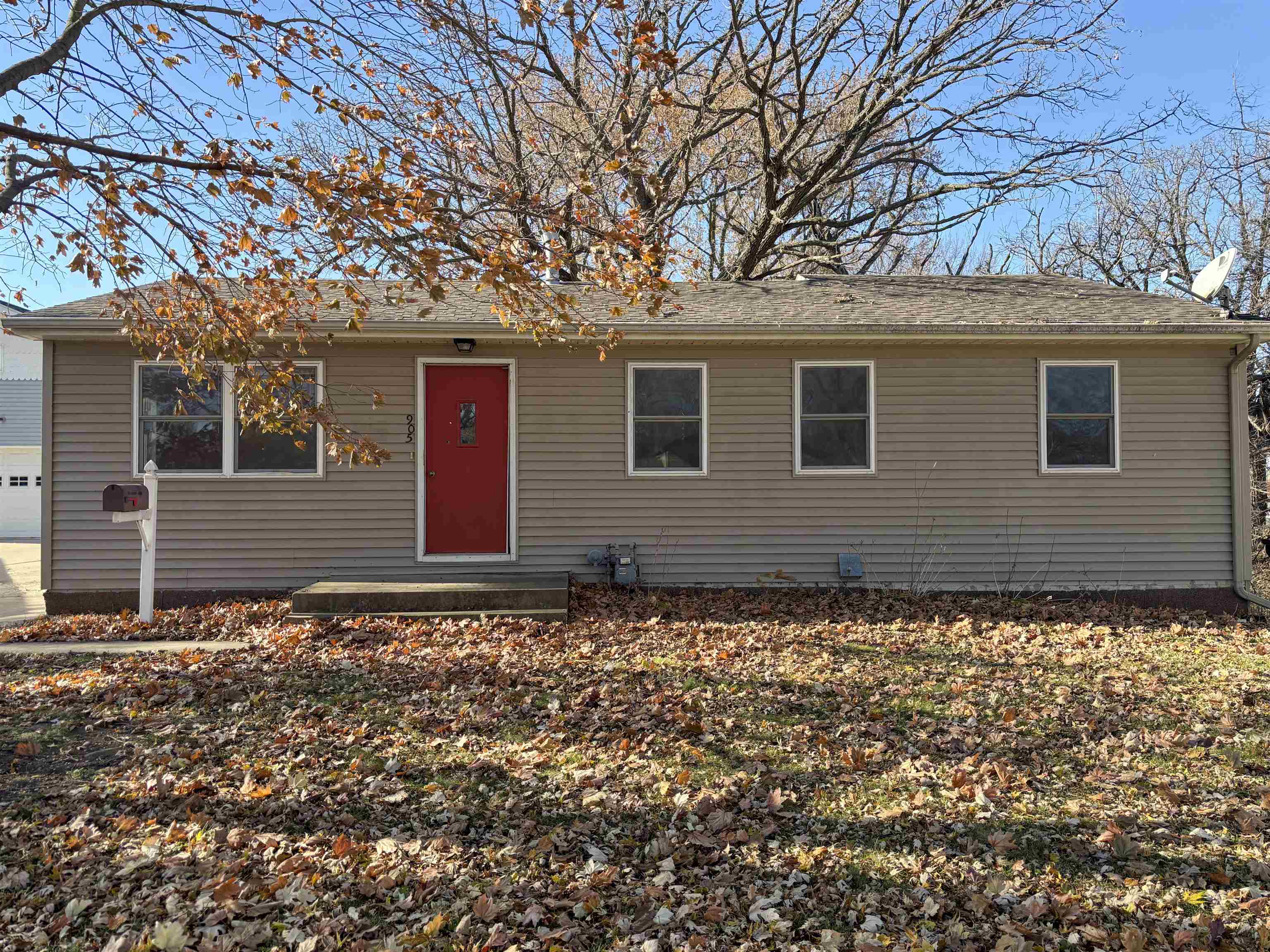 905 Wooster Street, Algona, IA 50511 