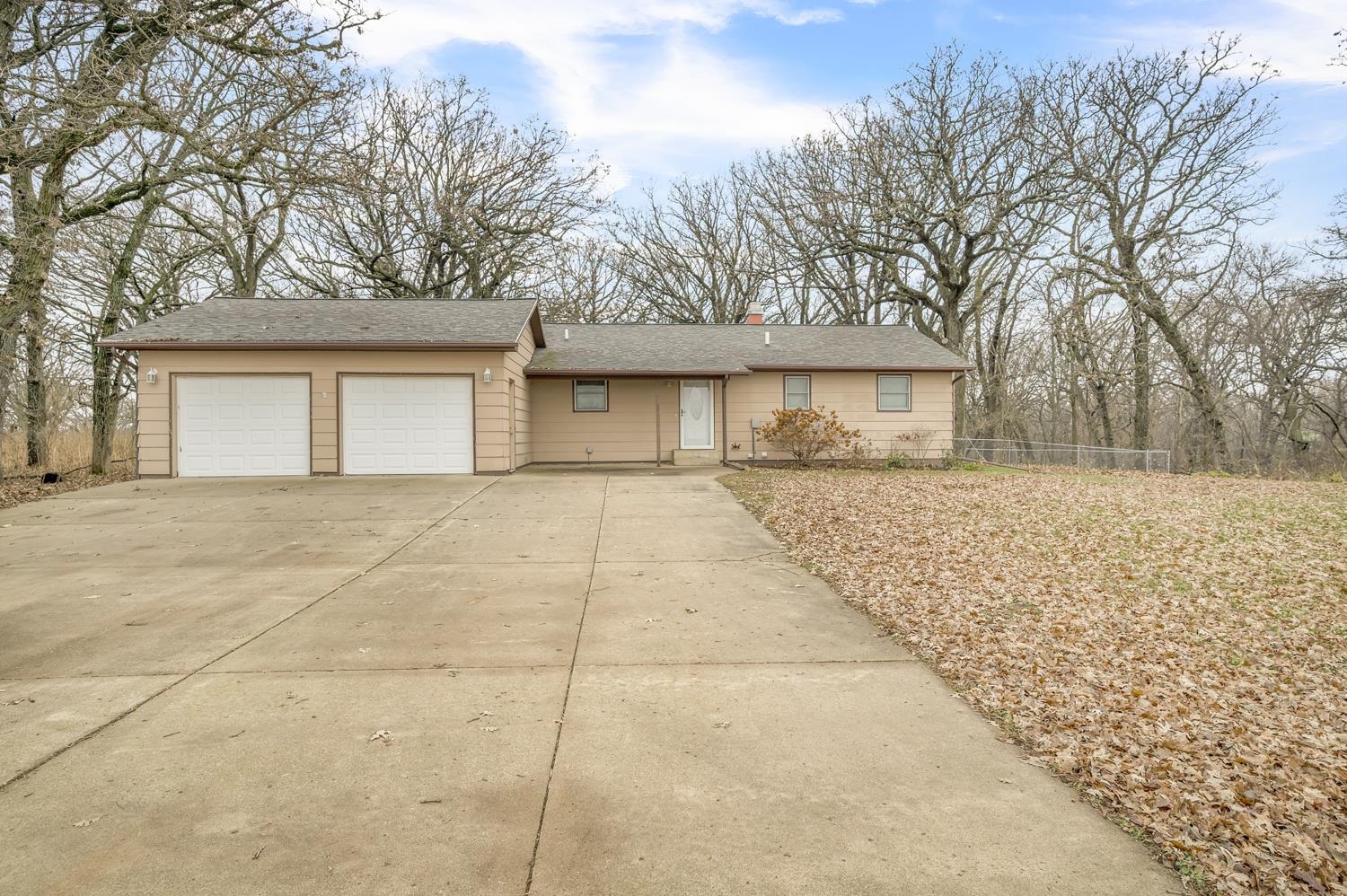 2261 410th Avenue, Wallingford, IA 51365 