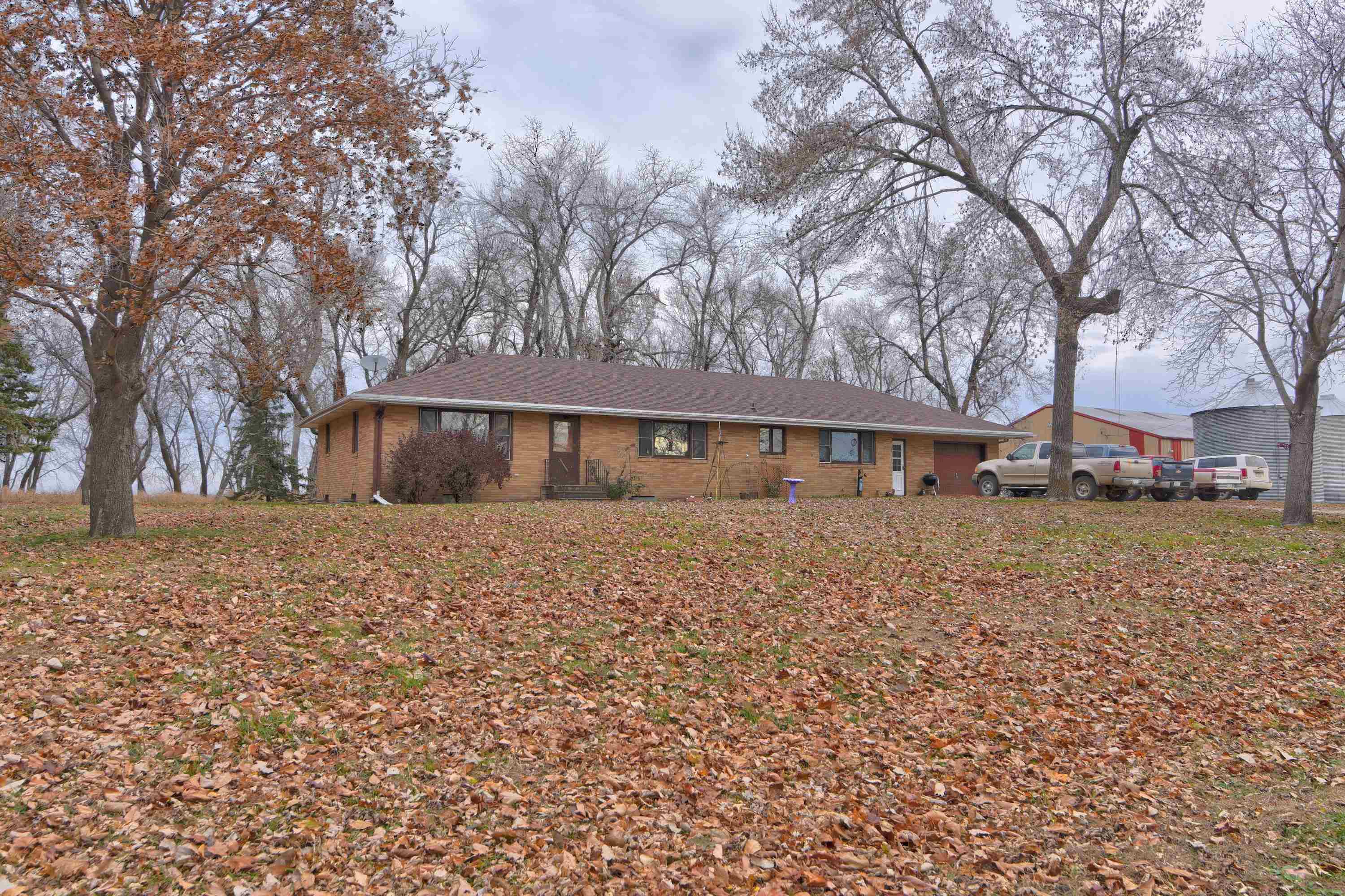 2560 360th Avenue, Estherville, IA 51334 