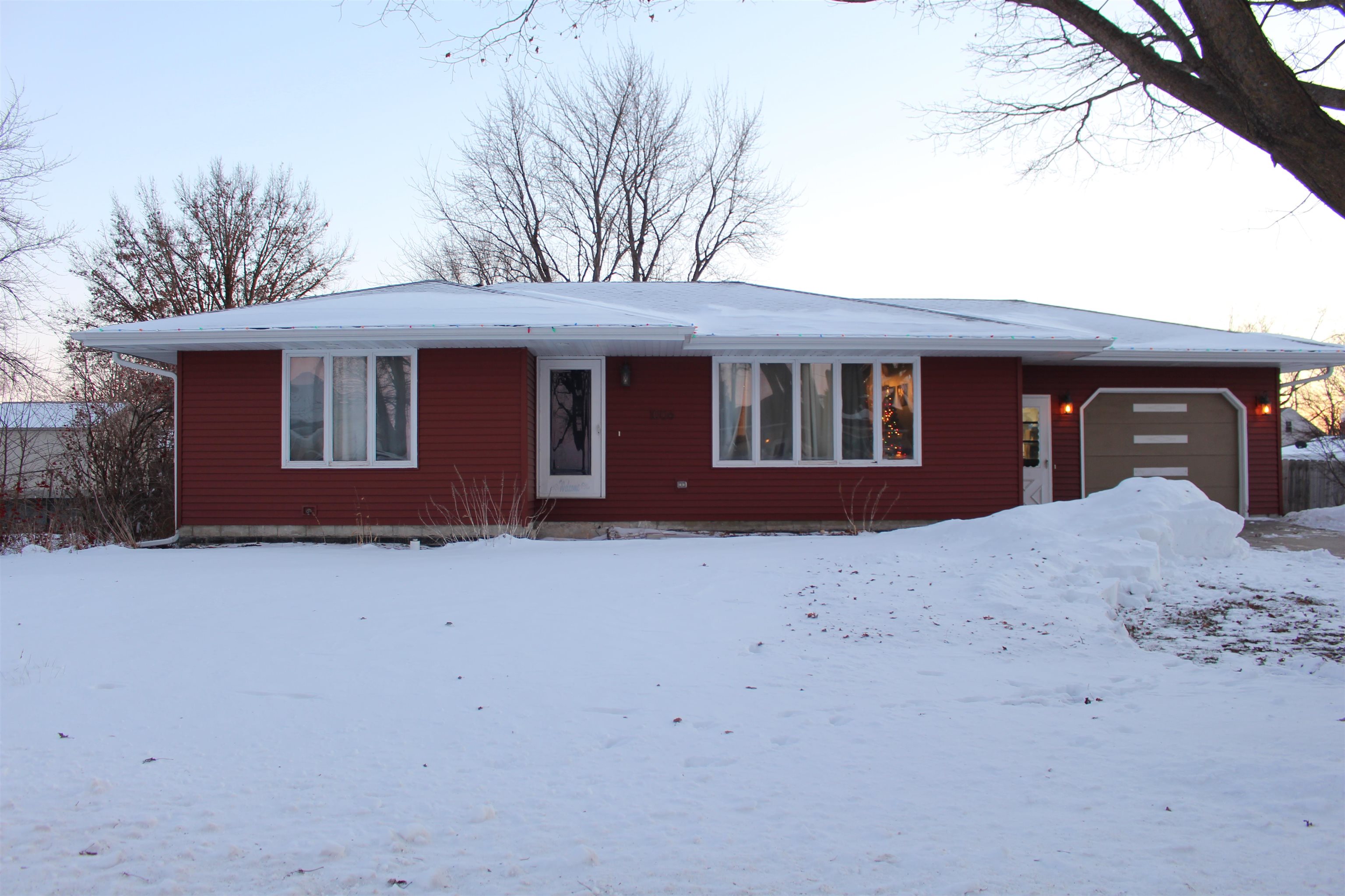 1006 Carr Street, Ruthven, IA 51358 