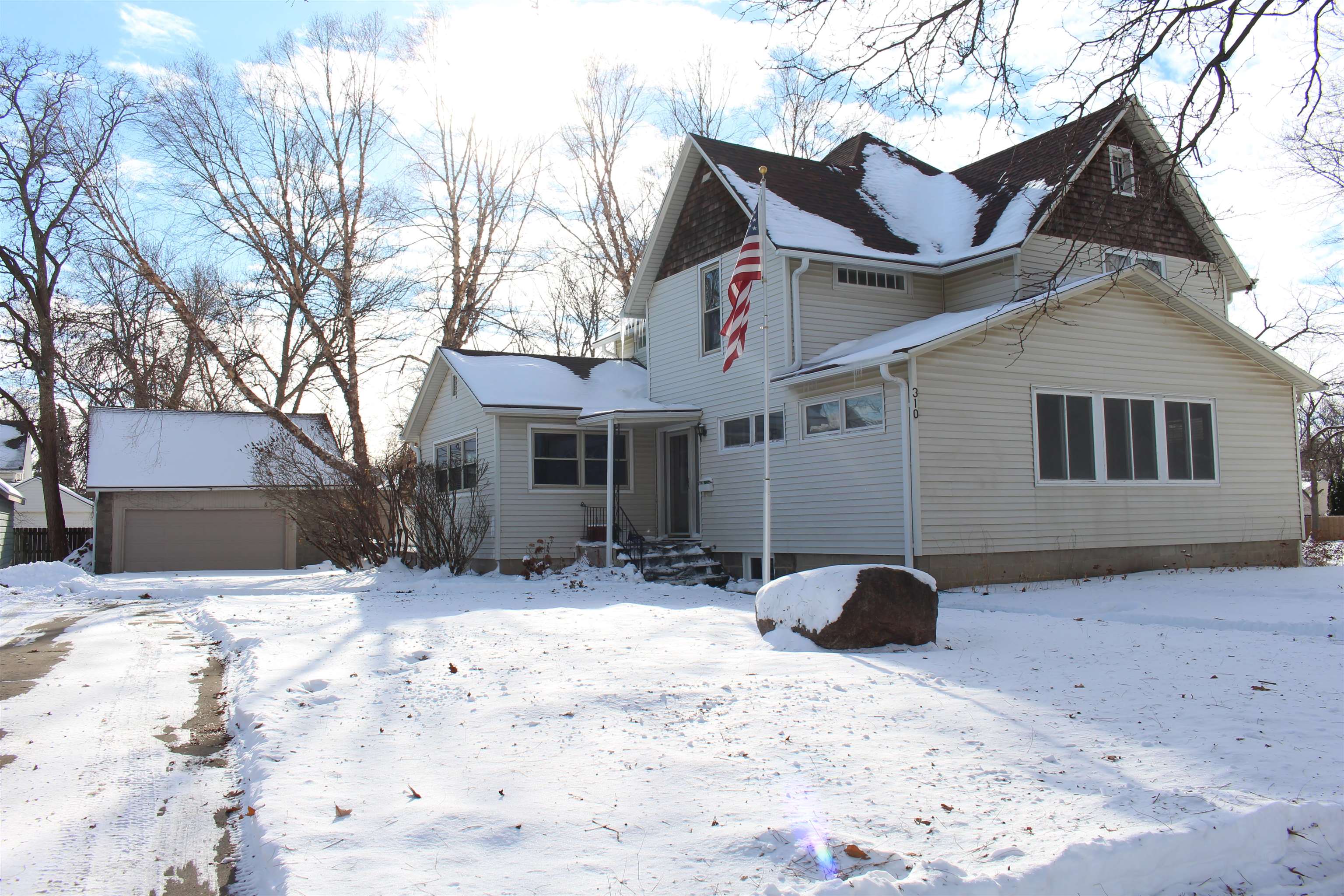 310 4th Street, Spencer, IA 51301 