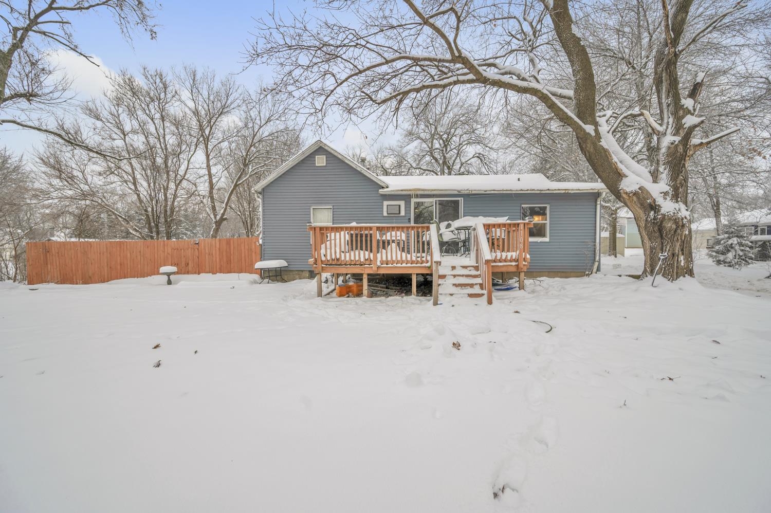 1108 Fargo Avenue, Spirit Lake, IA 51360 