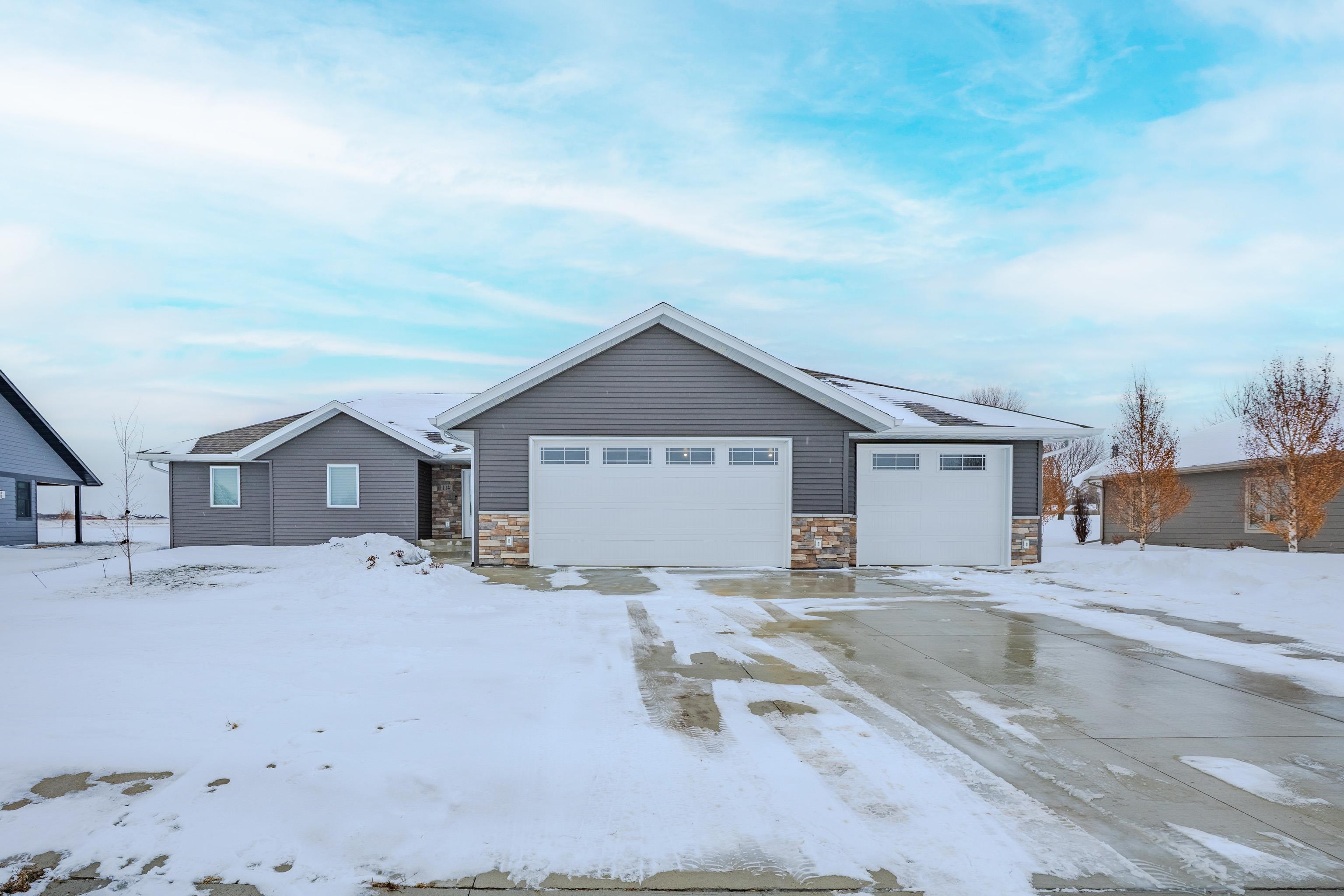114 Par Lane, Sibley, IA 51249 