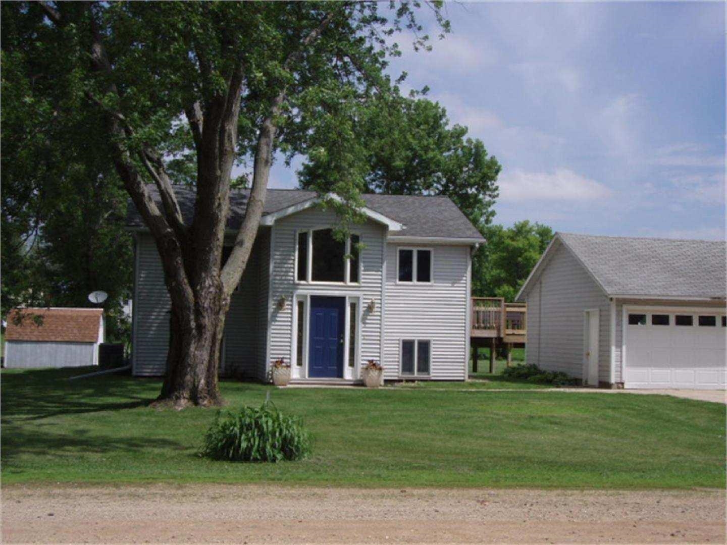 210 Lawrence Street, Dunnell, MN 56127 
