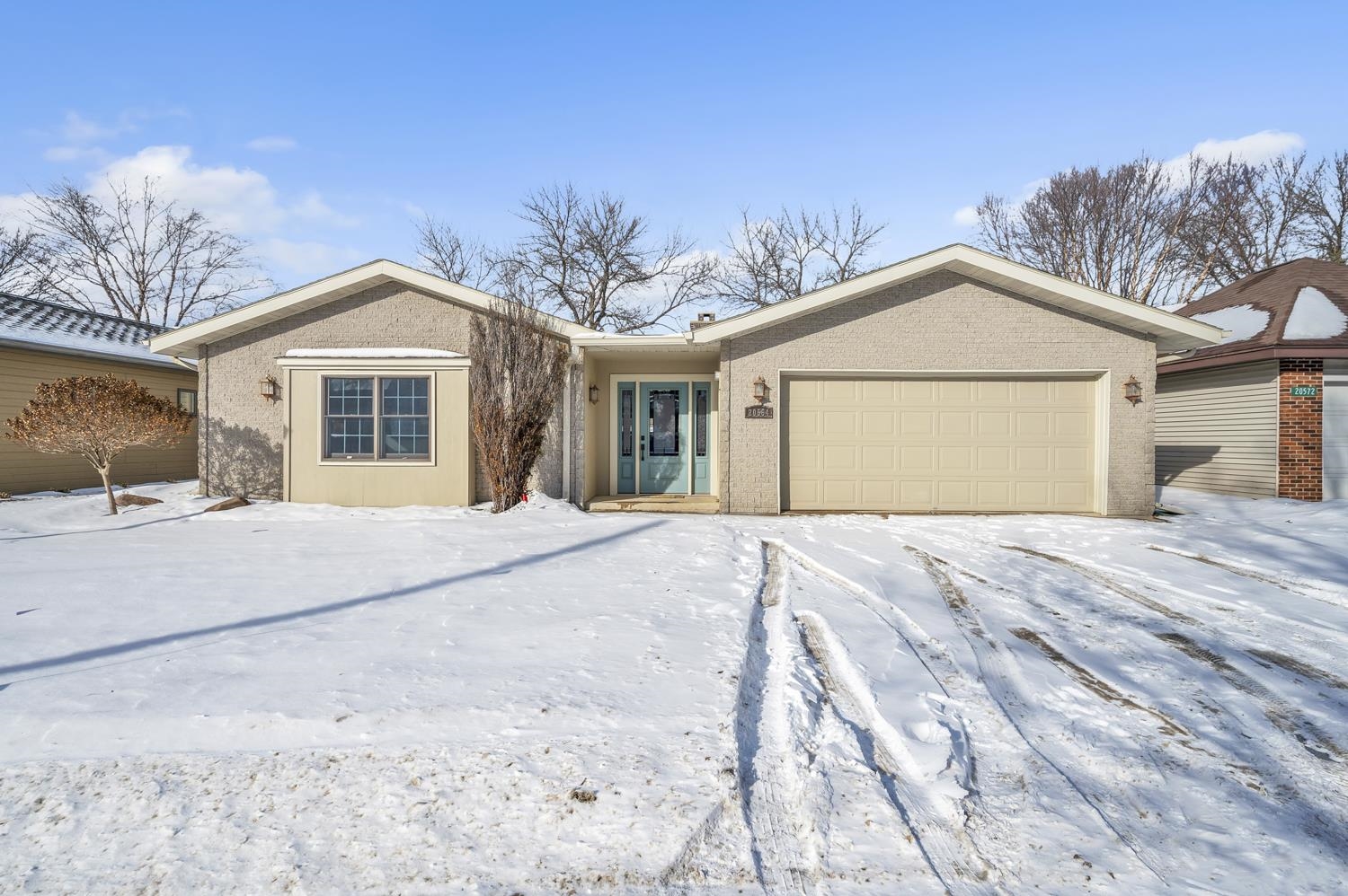 20564 Breakwater Drive, Spirit Lake, IA 51360 