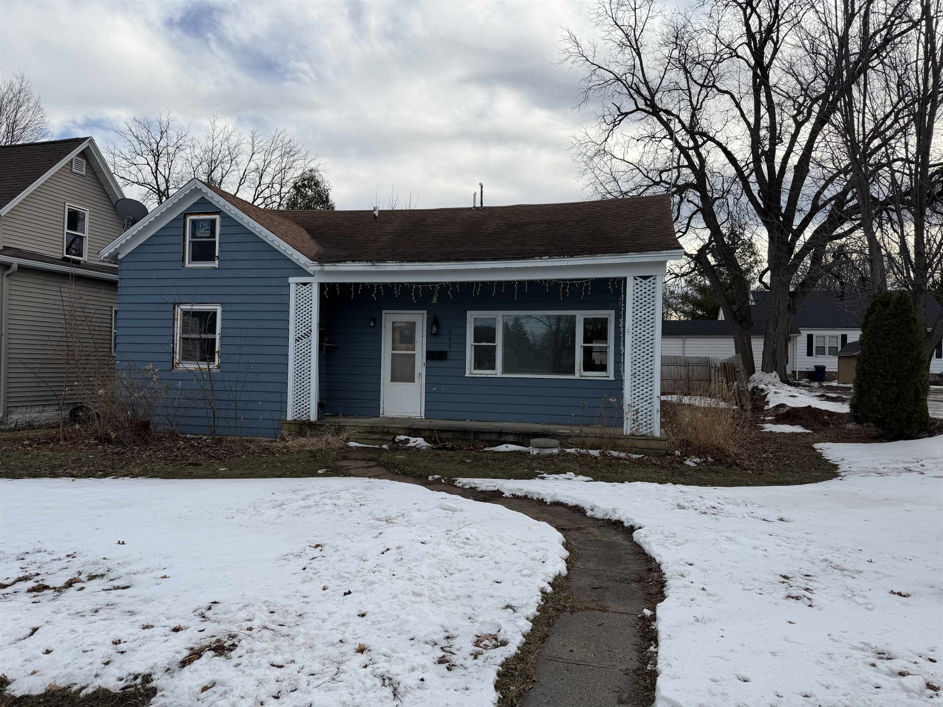 609 19th Street, Spirit Lake, IA 51360 