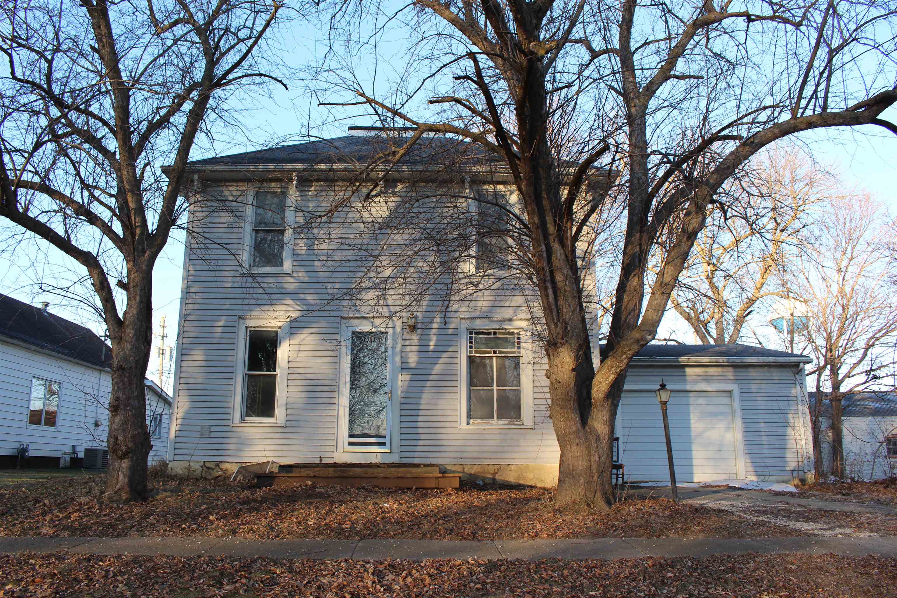 1205 Scott Street, Ruthven, IA 51358 
